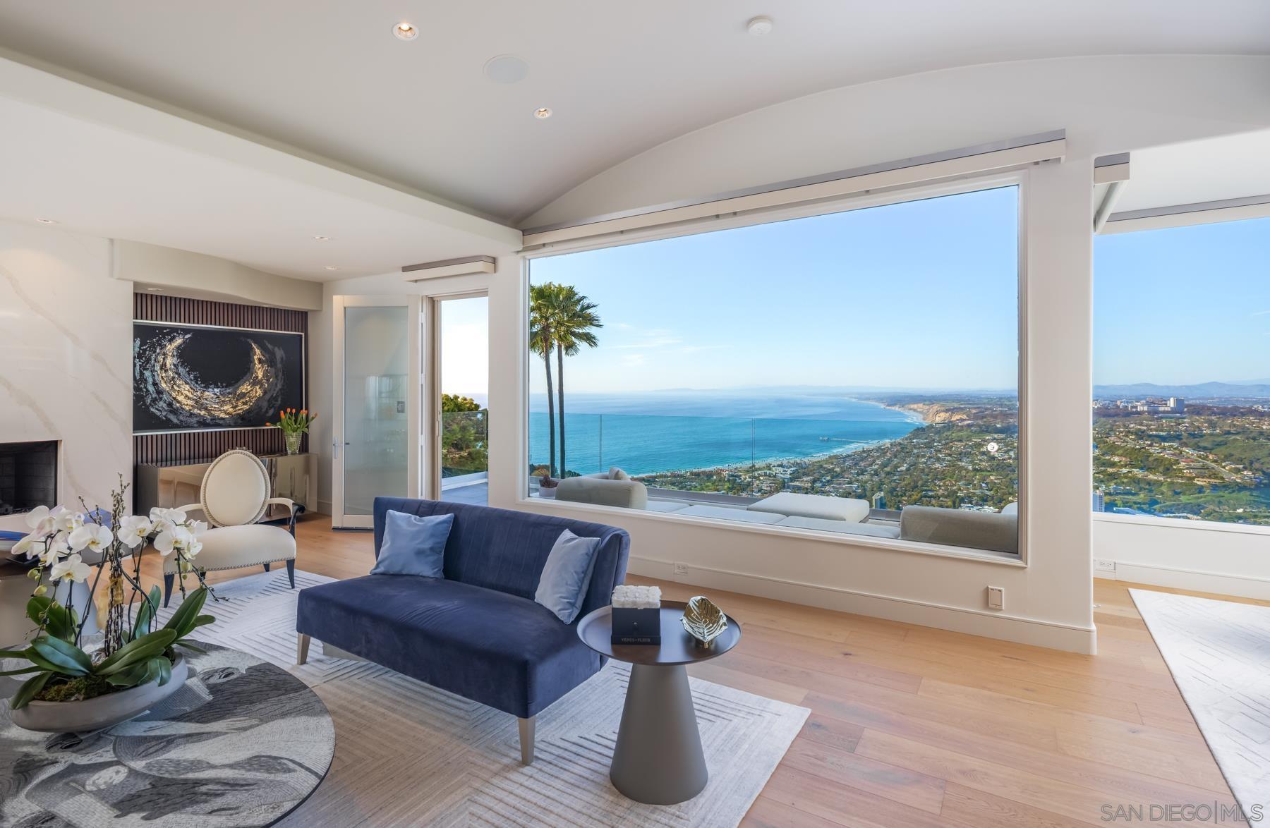 Detail Gallery Image 8 of 50 For 2032  via Casa Alta, La Jolla,  CA 92037 - 5 Beds | 5/1 Baths