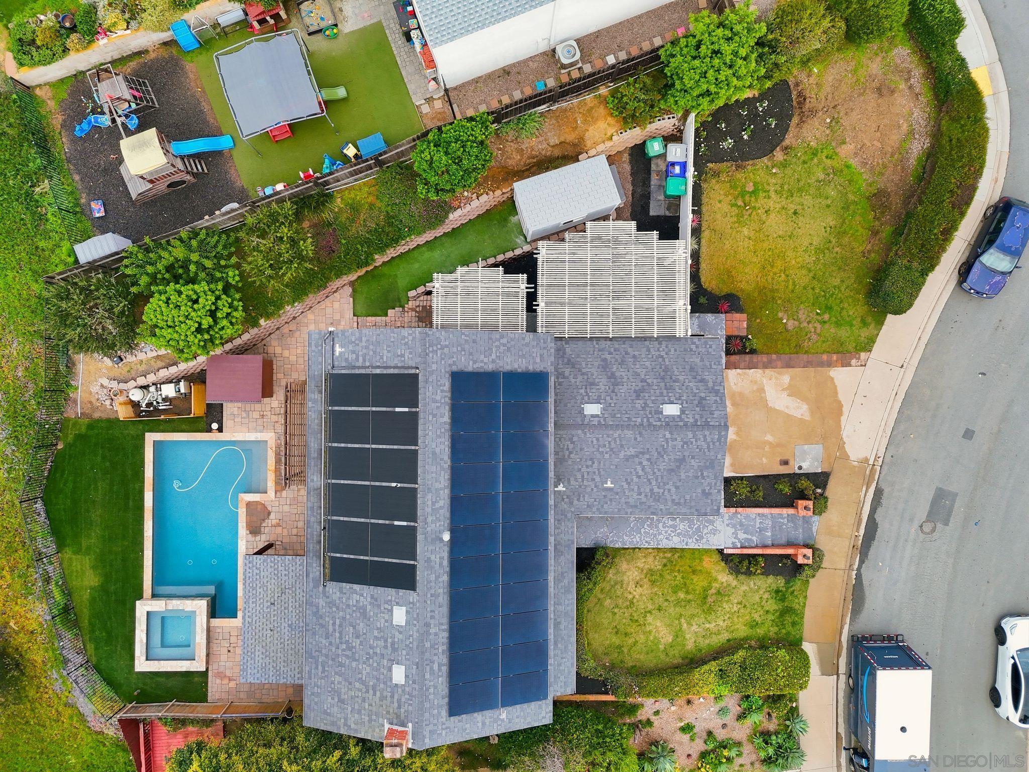 Detail Gallery Image 8 of 61 For 3294  Atari Ct, San Diego,  CA 92117 - 4 Beds | 2/1 Baths