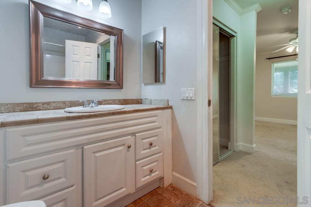 Detail Gallery Image 27 of 35 For 8628  via Mallorca  #D,  La Jolla,  CA 92037 - 1 Beds | 1 Baths