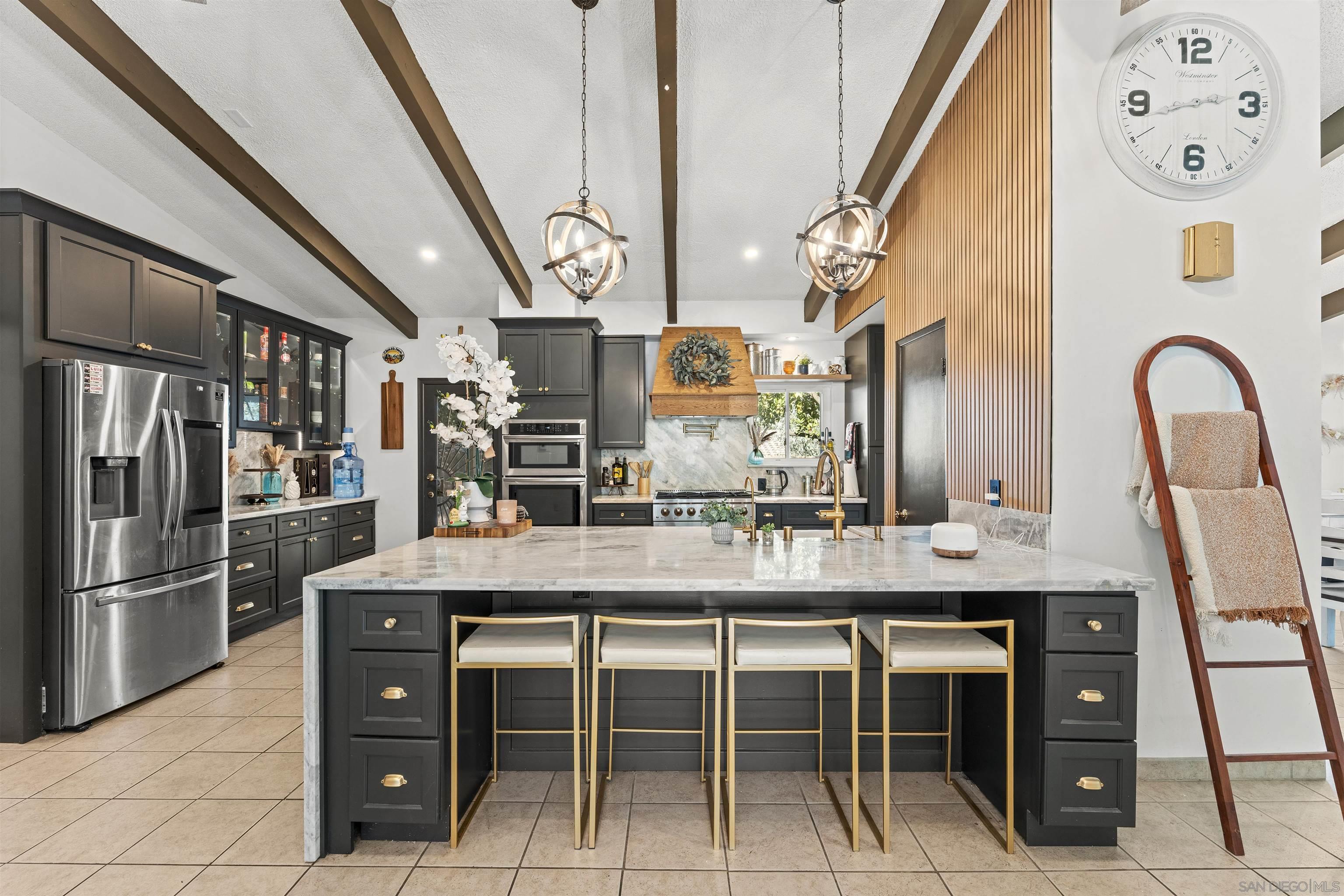 Detail Gallery Image 4 of 34 For 16707  Highway 76, Pauma Valley,  CA 92061 - 2 Beds | 2 Baths