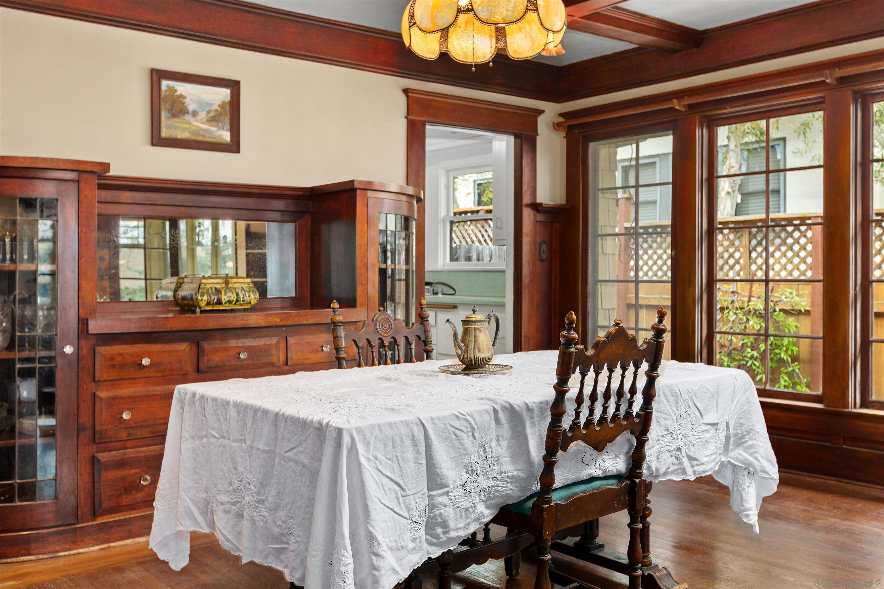 Detail Gallery Image 19 of 55 For 1884  Lyndon Rd, San Diego,  CA 92103 - 5 Beds | 2/1 Baths