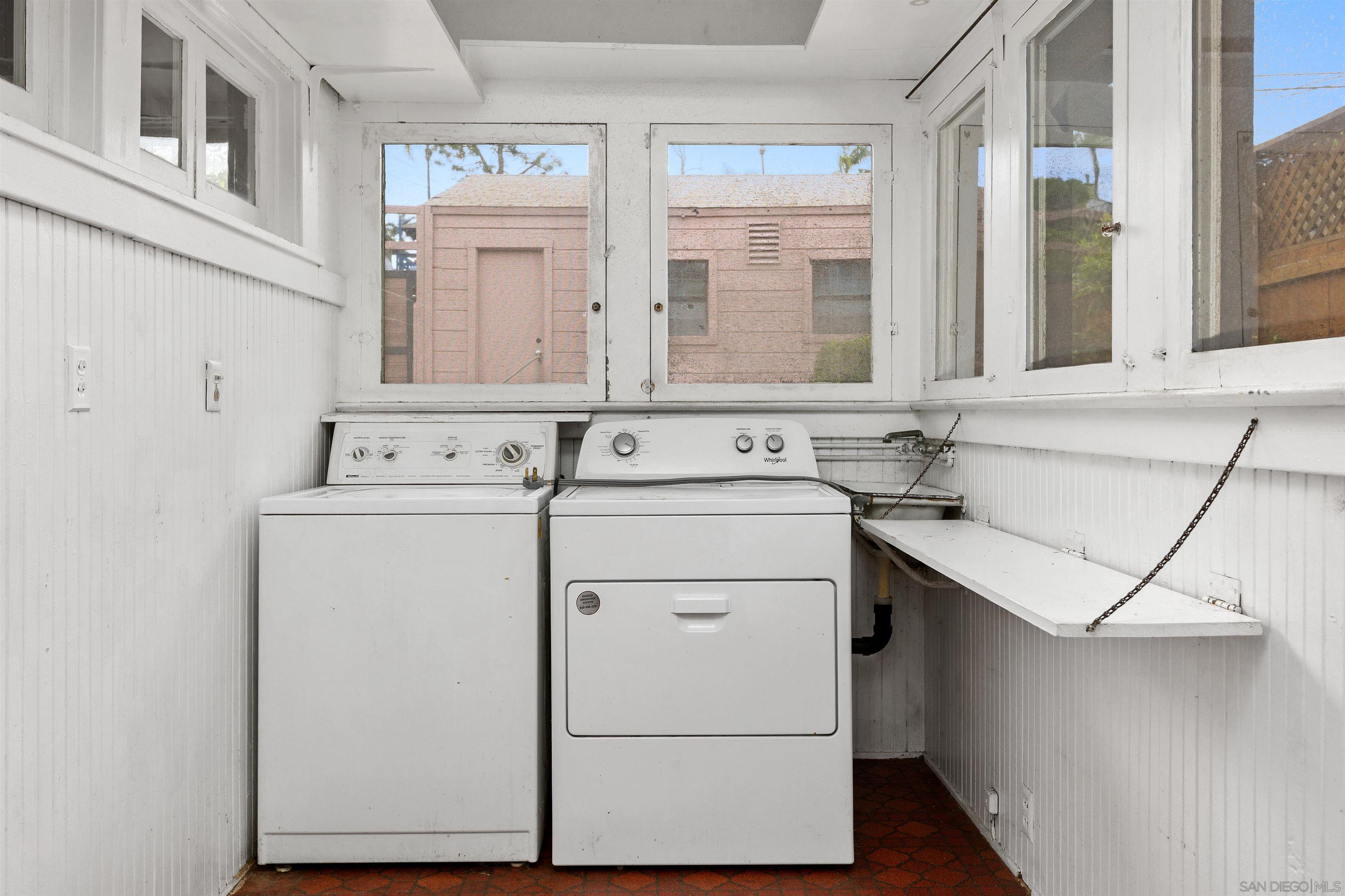 Detail Gallery Image 26 of 55 For 1884  Lyndon Rd, San Diego,  CA 92103 - 5 Beds | 2/1 Baths