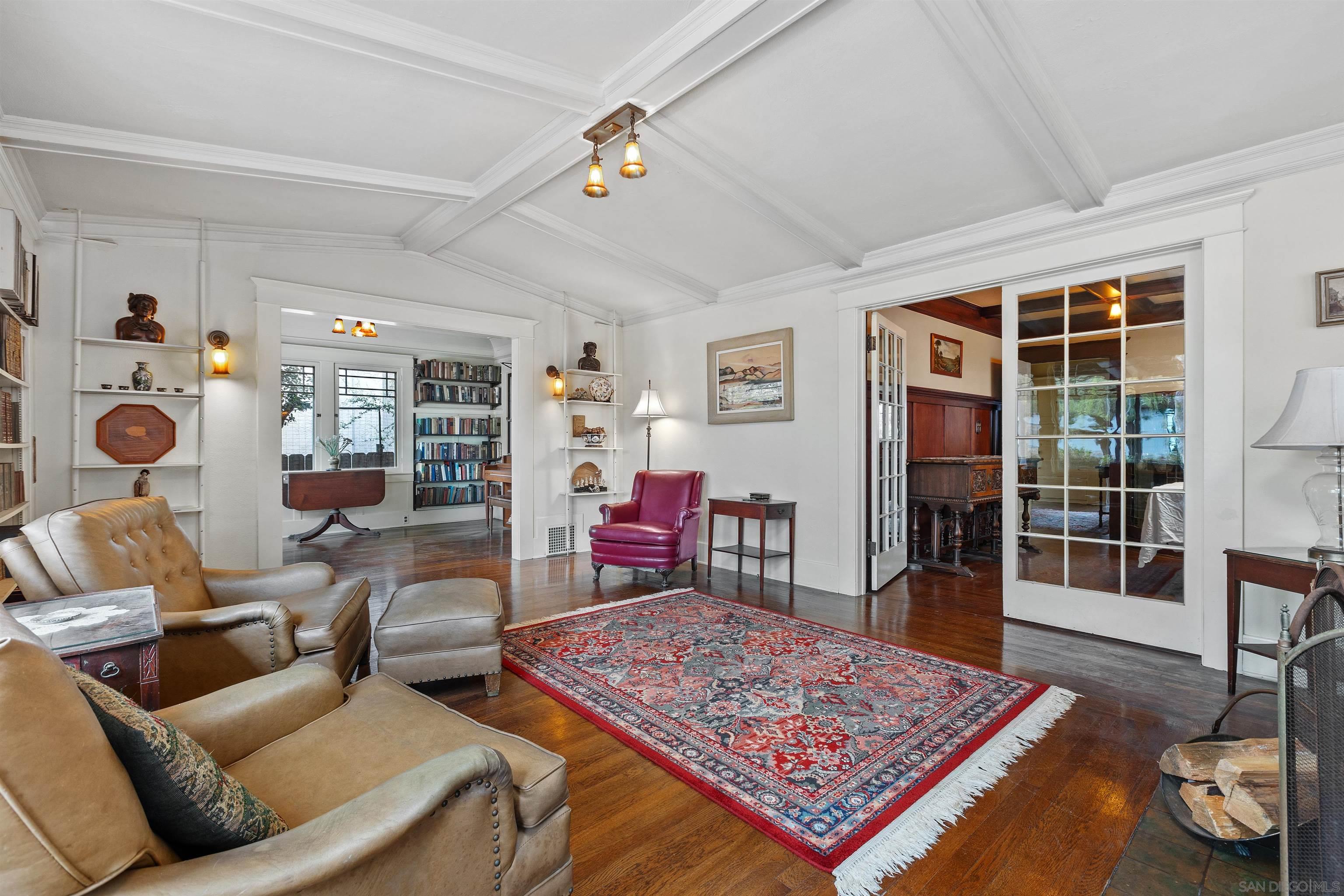 Detail Gallery Image 6 of 55 For 1884  Lyndon Rd, San Diego,  CA 92103 - 5 Beds | 2/1 Baths