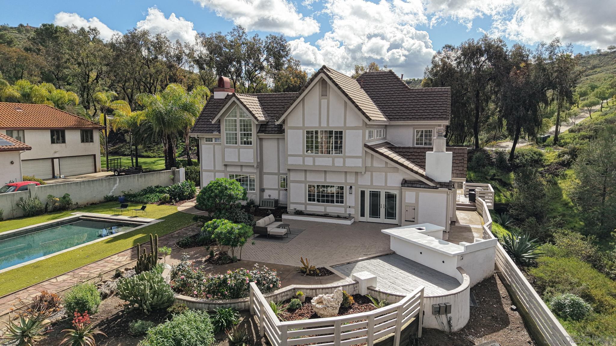 Detail Gallery Image 4 of 52 For 13746  Paseo Bonita, Poway,  CA 92064 - 4 Beds | 4/1 Baths