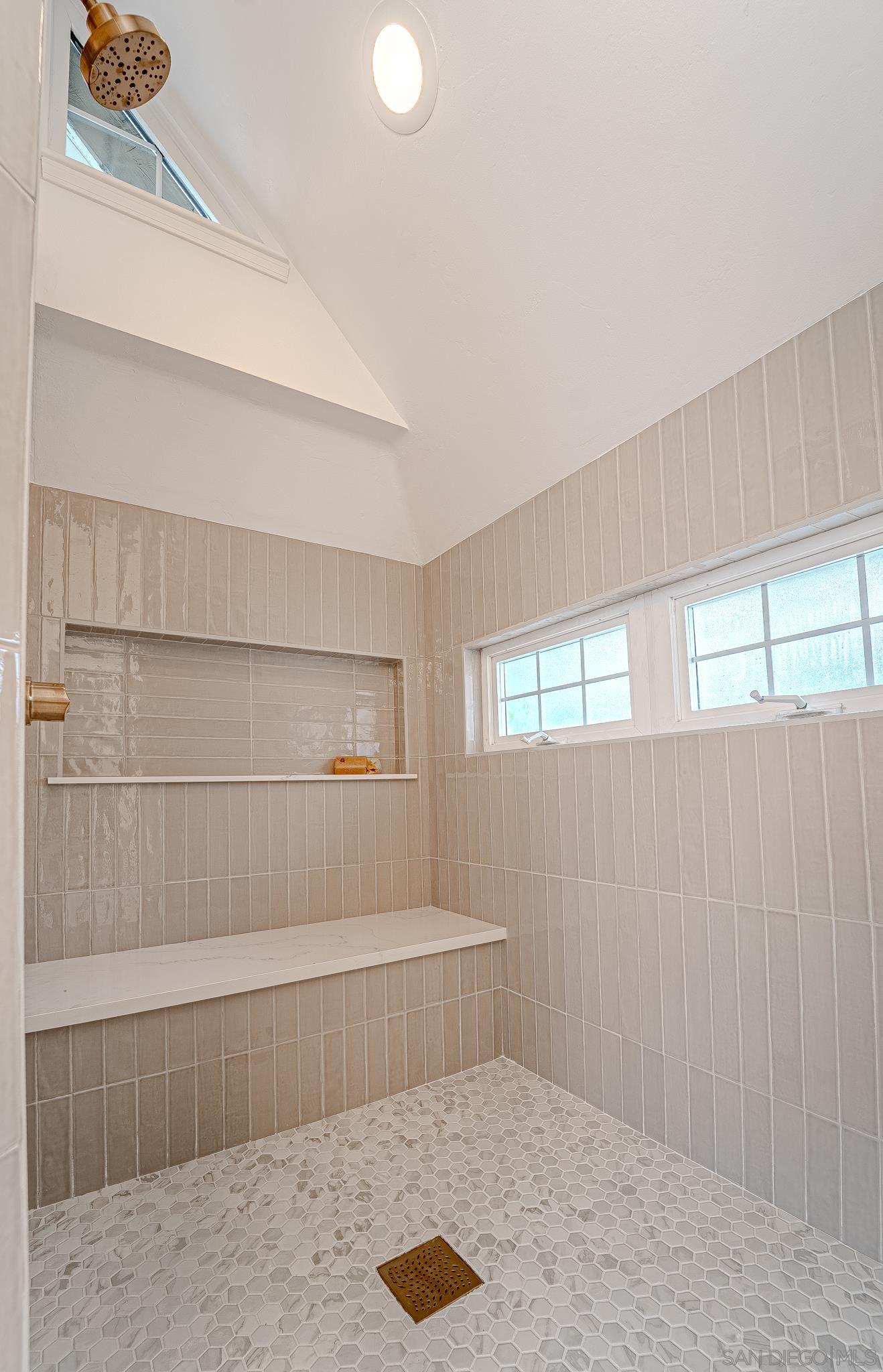 Detail Gallery Image 33 of 52 For 13746  Paseo Bonita, Poway,  CA 92064 - 4 Beds | 4/1 Baths