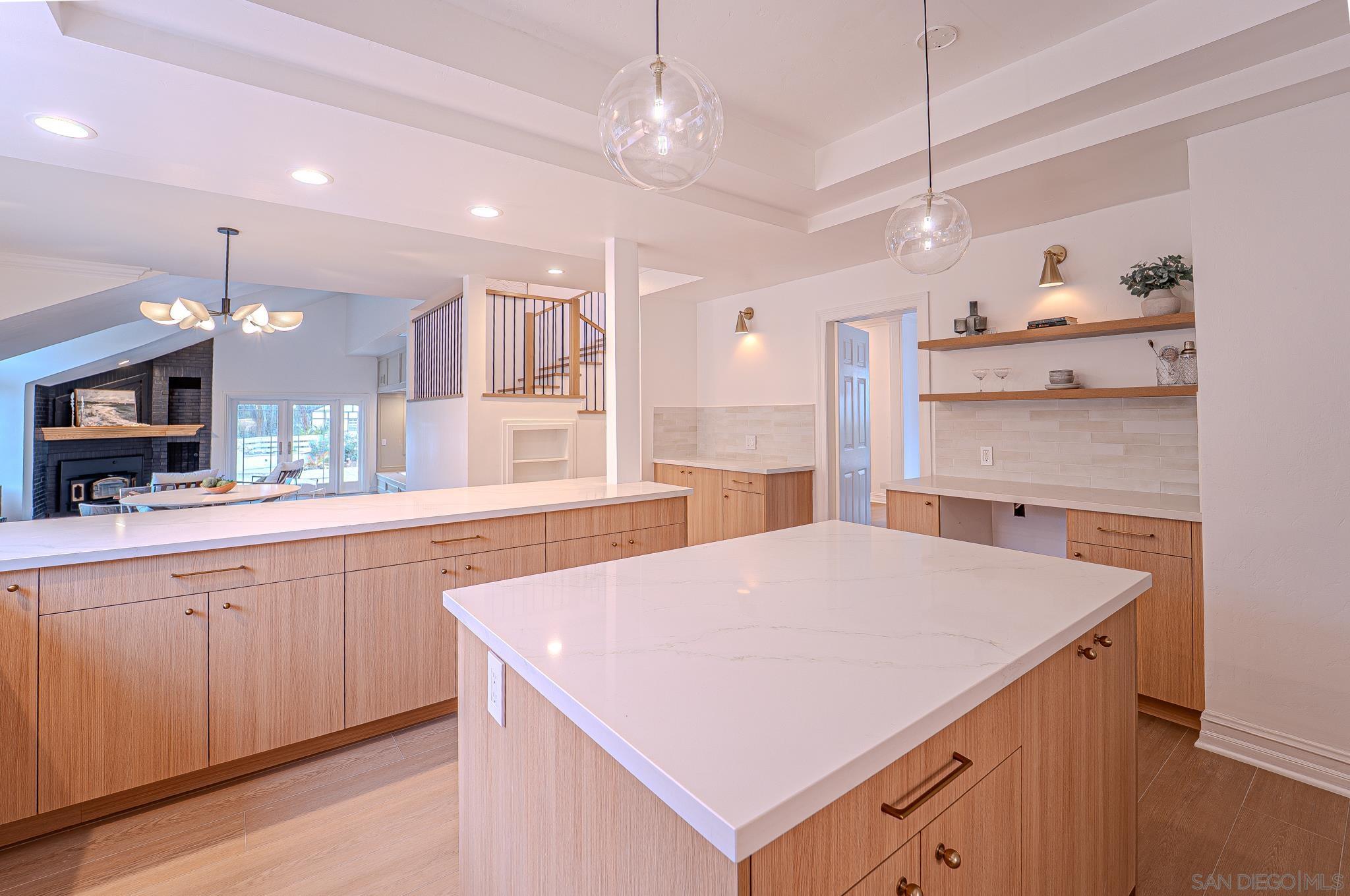 Detail Gallery Image 6 of 52 For 13746  Paseo Bonita, Poway,  CA 92064 - 4 Beds | 4/1 Baths