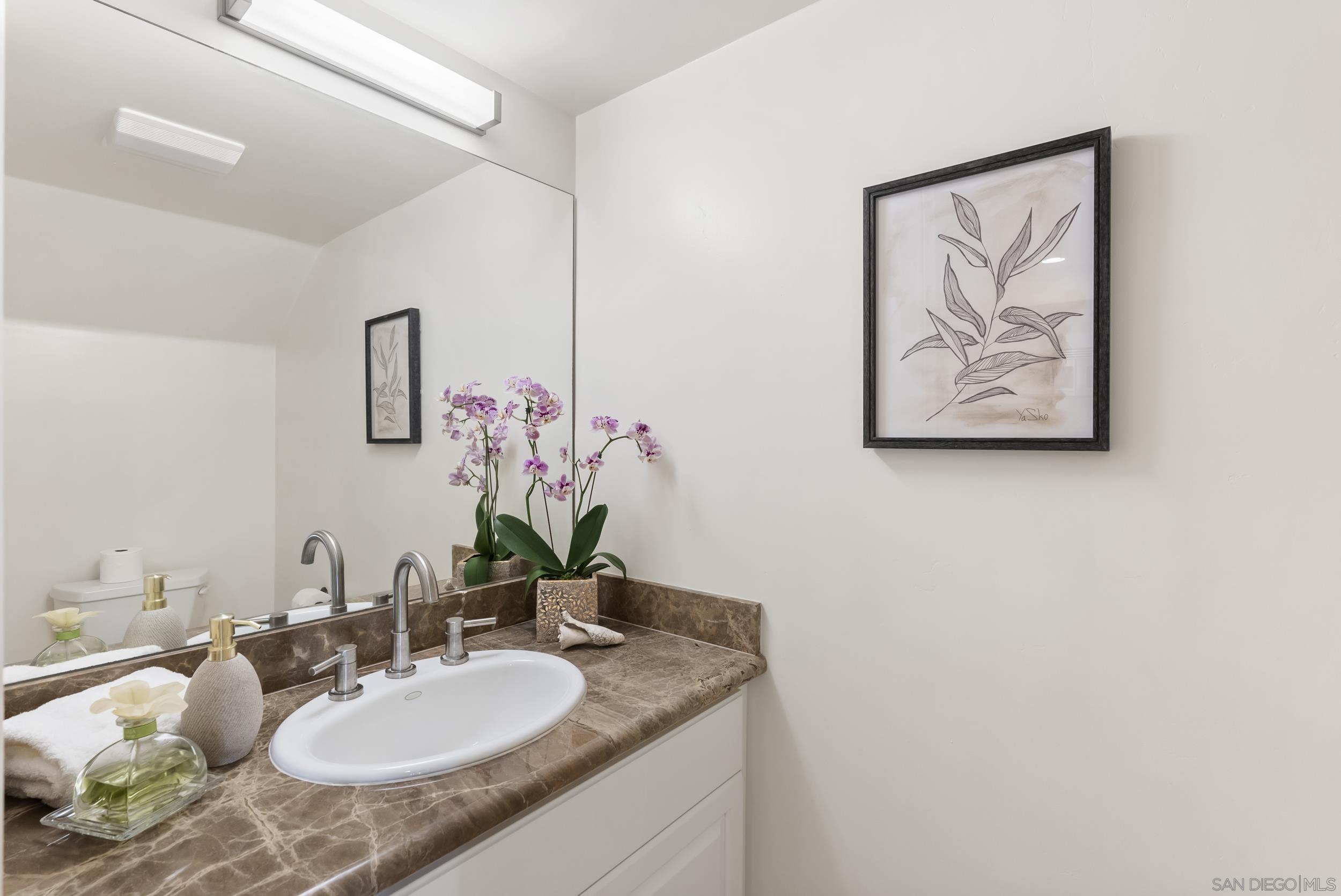 Detail Gallery Image 19 of 40 For 7520  Draper Ave  #3,  La Jolla,  CA 92037 - 3 Beds | 3/1 Baths