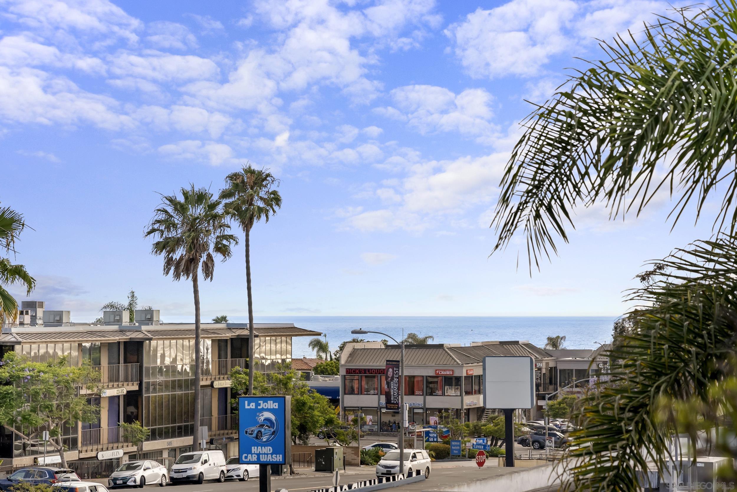 Detail Gallery Image 34 of 40 For 7520  Draper Ave  #3,  La Jolla,  CA 92037 - 3 Beds | 3/1 Baths