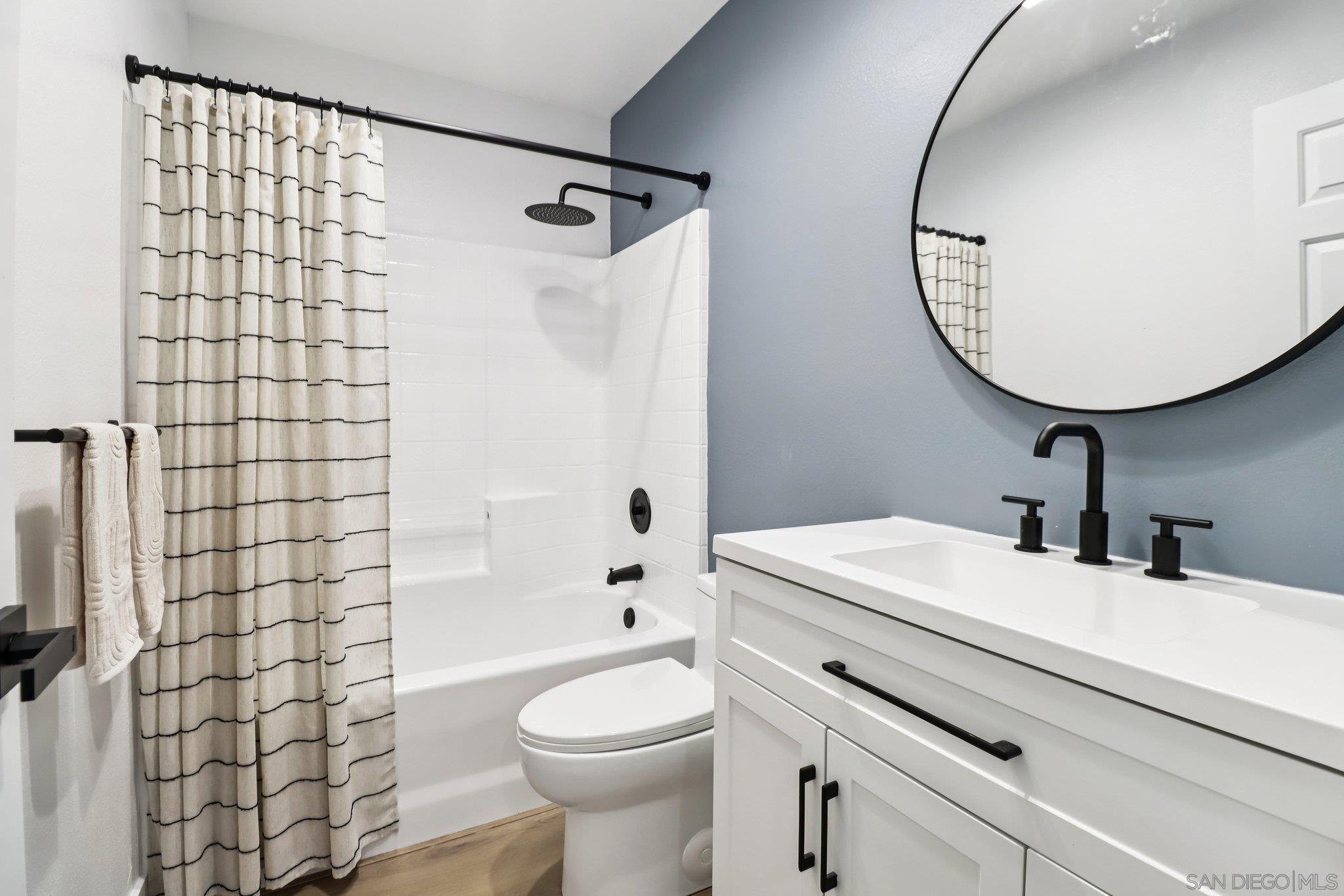 Detail Gallery Image 18 of 27 For 2082  Fairhope Loop, Vista,  CA 92081 - 4 Beds | 3 Baths