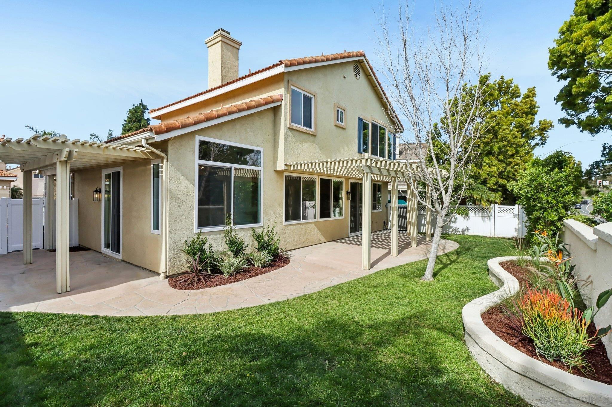 Detail Gallery Image 22 of 27 For 2082  Fairhope Loop, Vista,  CA 92081 - 4 Beds | 3 Baths