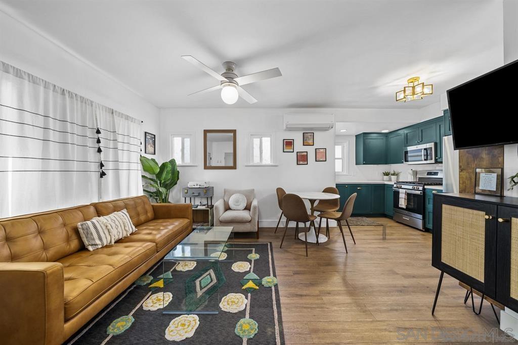 Detail Gallery Image 4 of 37 For 2926  Polk Ave, San Diego,  CA 92104 - – Beds | – Baths