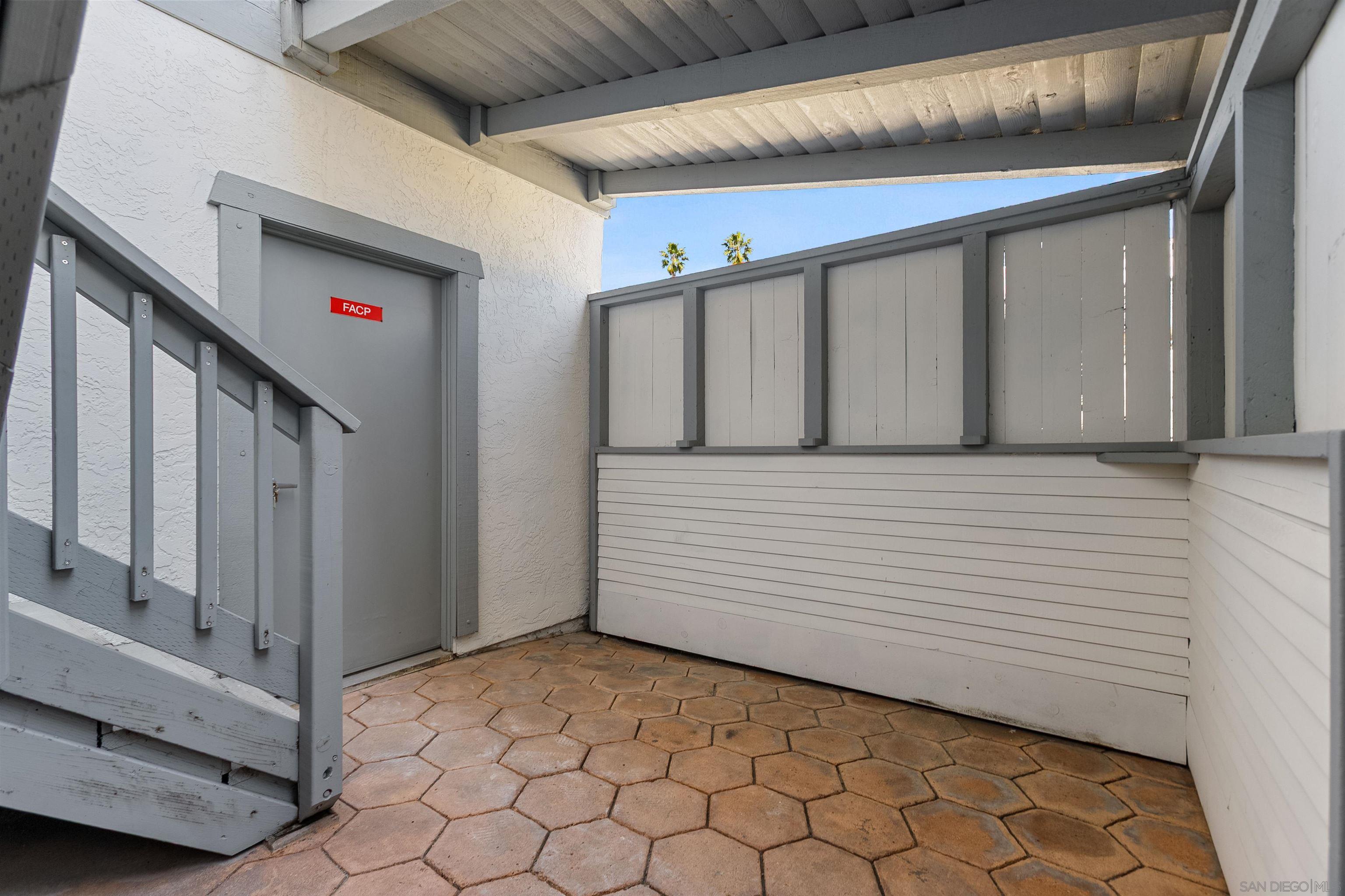 Detail Gallery Image 15 of 27 For 520 Pearl  Street  1, La Jolla,  CA 92037 - 1 Beds | 1 Baths