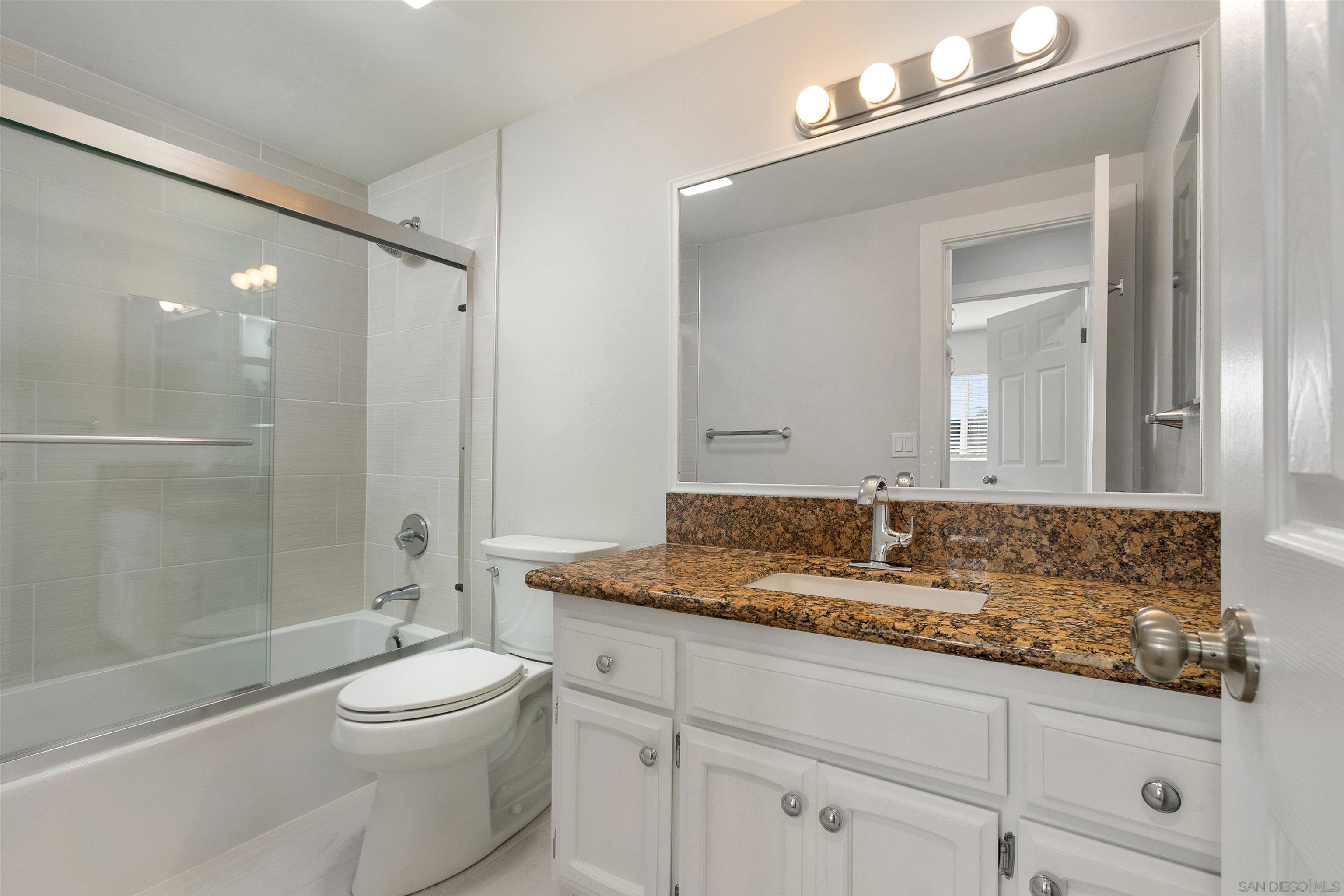 Detail Gallery Image 9 of 27 For 520 Pearl  Street  1, La Jolla,  CA 92037 - 1 Beds | 1 Baths