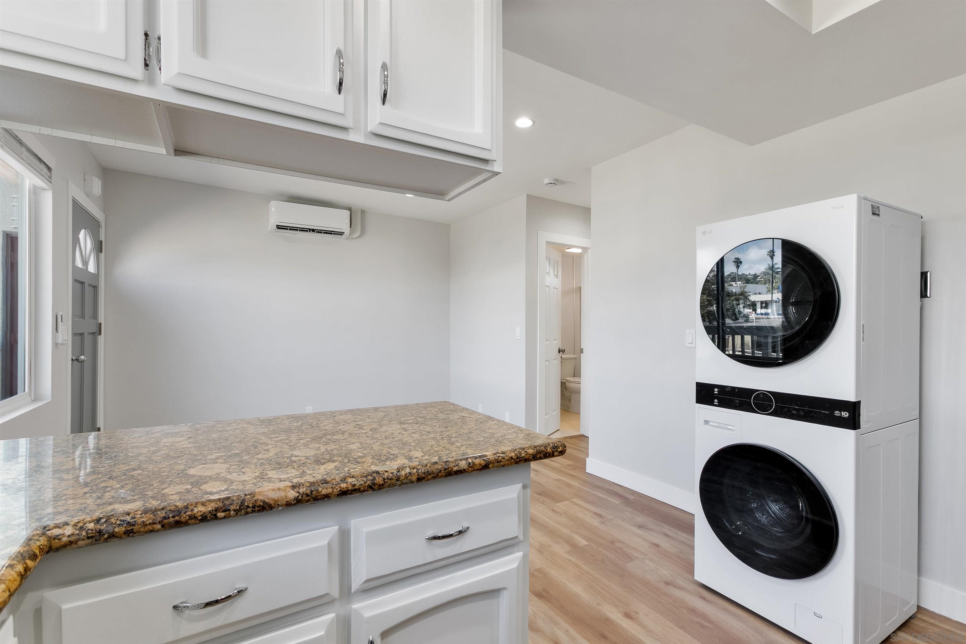 Detail Gallery Image 9 of 27 For 520 Pearl  Street  2, La Jolla,  CA 92037 - 1 Beds | 1 Baths