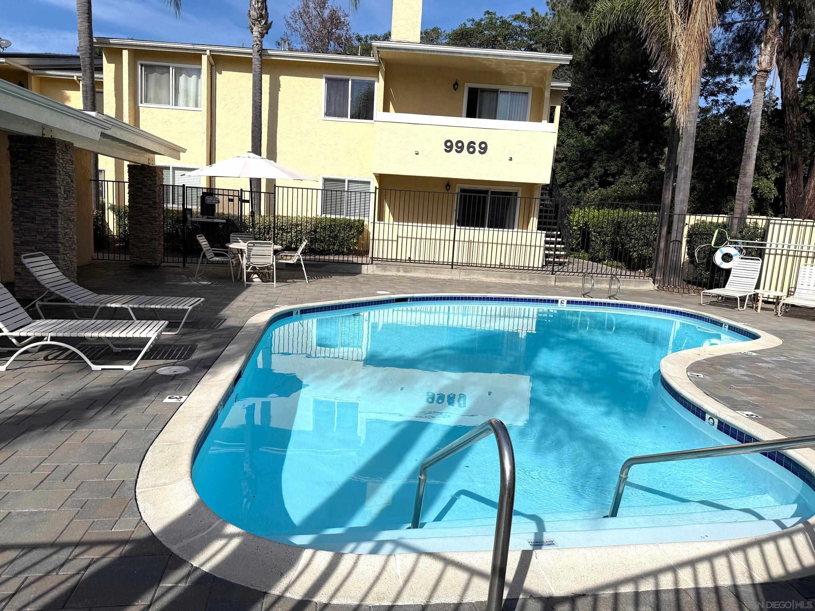 Detail Gallery Image 16 of 17 For 9929  Erma Road  204, San Diego,  CA 92131 - 2 Beds | 2 Baths