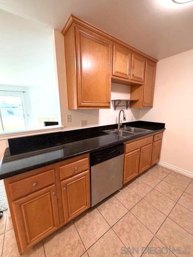 Detail Gallery Image 5 of 17 For 9929  Erma Road  204, San Diego,  CA 92131 - 2 Beds | 2 Baths