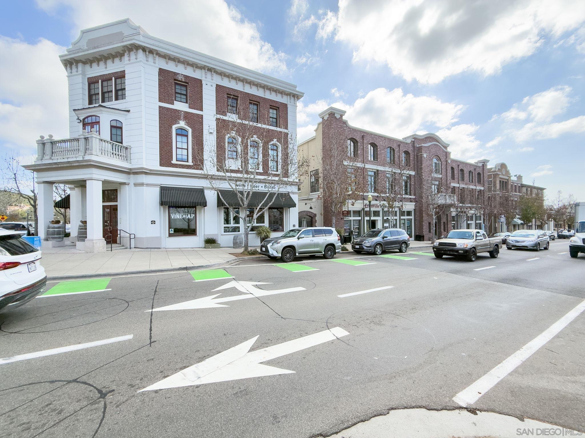 Detail Gallery Image 32 of 45 For 1523  San Elijo Rd S  #206,  San Marcos,  CA 92078 - 4 Beds | 3 Baths