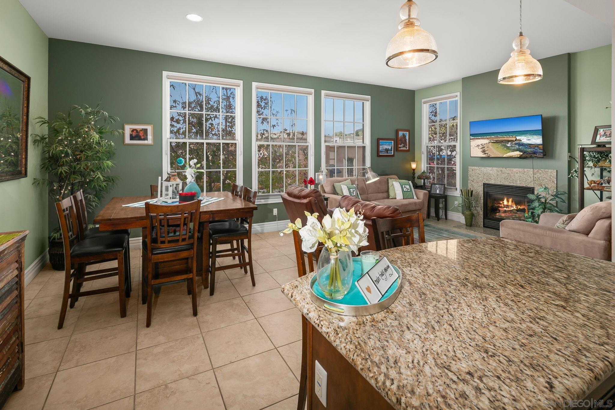 Detail Gallery Image 7 of 45 For 1523  San Elijo Rd S  #206,  San Marcos,  CA 92078 - 4 Beds | 3 Baths