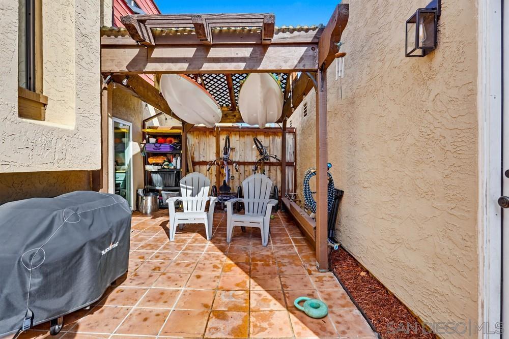 Detail Gallery Image 2 of 29 For 140 E El Norte Parkway  #6,  Escondido,  CA 92026 - 2 Beds | 2/1 Baths