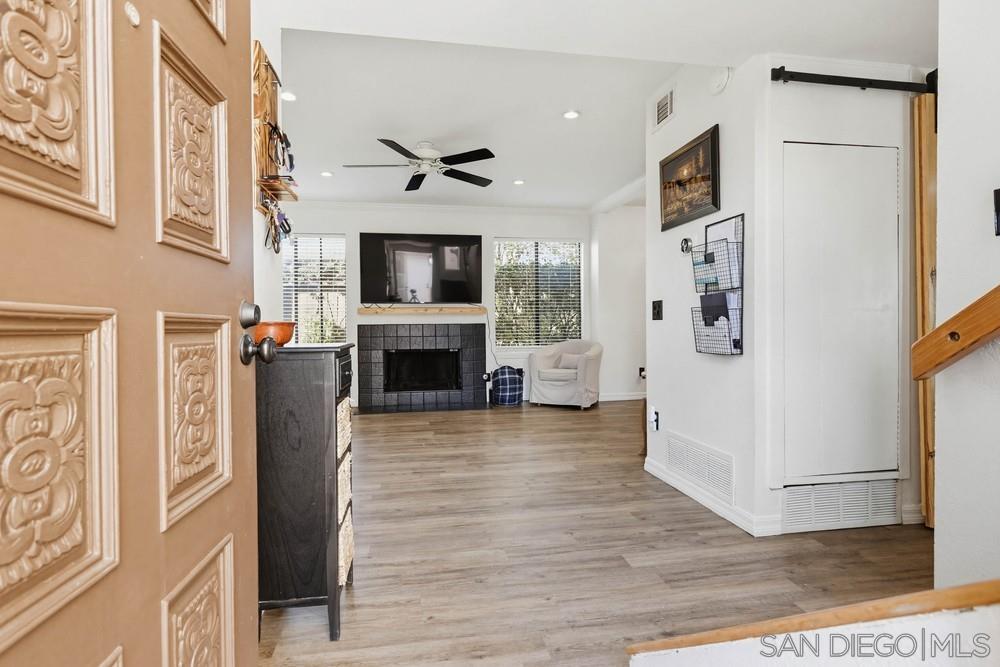 Detail Gallery Image 4 of 29 For 140 E El Norte Parkway  #6,  Escondido,  CA 92026 - 2 Beds | 2/1 Baths