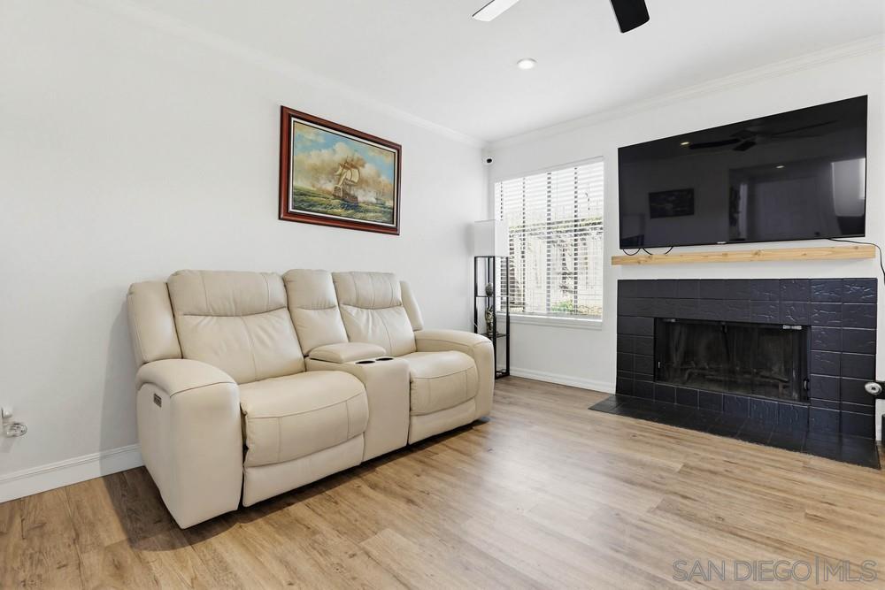 Detail Gallery Image 6 of 29 For 140 E El Norte Parkway  #6,  Escondido,  CA 92026 - 2 Beds | 2/1 Baths