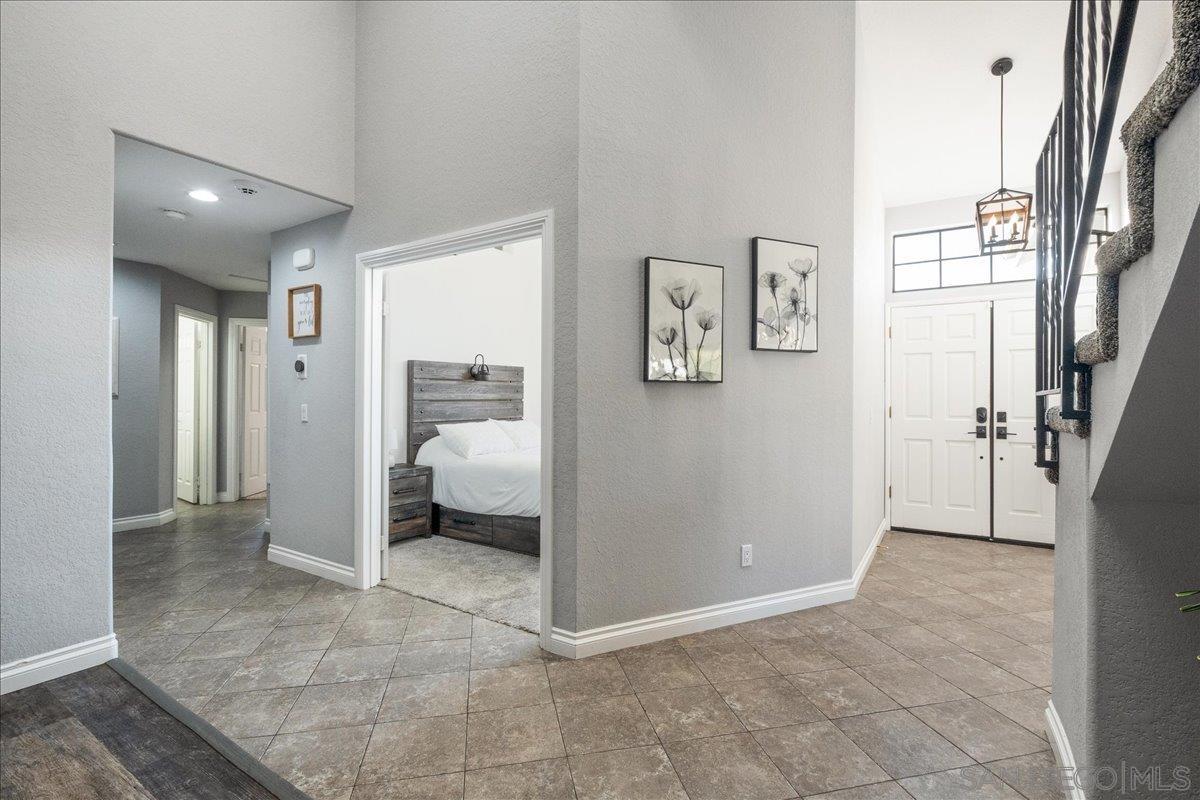 Detail Gallery Image 15 of 37 For 1761  Pinehurst Ave, Escondido,  CA 92026 - 4 Beds | 2 Baths