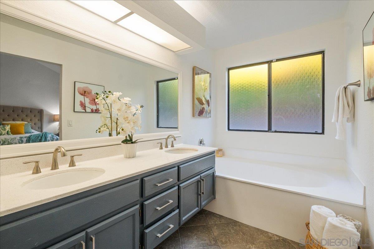 Detail Gallery Image 26 of 37 For 1761  Pinehurst Ave, Escondido,  CA 92026 - 4 Beds | 2 Baths