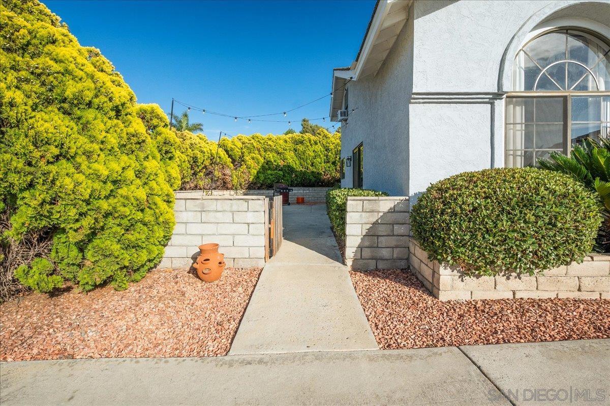 Detail Gallery Image 29 of 37 For 1761  Pinehurst Ave, Escondido,  CA 92026 - 4 Beds | 2 Baths