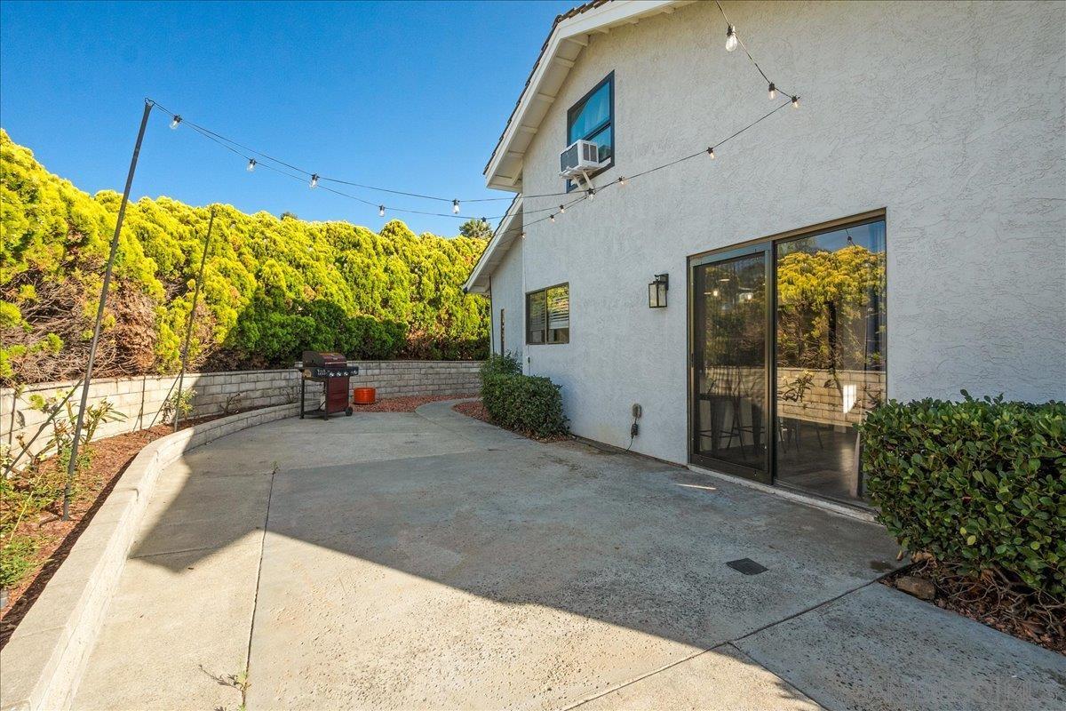 Detail Gallery Image 30 of 37 For 1761  Pinehurst Ave, Escondido,  CA 92026 - 4 Beds | 2 Baths