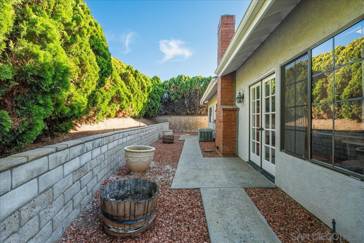 Detail Gallery Image 32 of 37 For 1761  Pinehurst Ave, Escondido,  CA 92026 - 4 Beds | 2 Baths