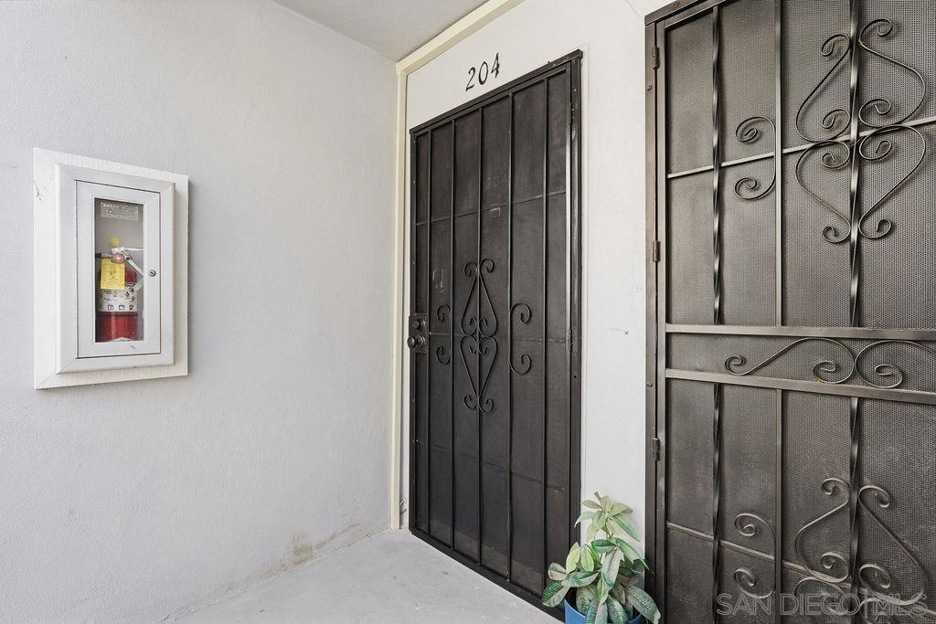 Detail Gallery Image 12 of 17 For 4750  Noyes St  #204,  San Diego,  CA 92109 - 2 Beds | 1 Baths