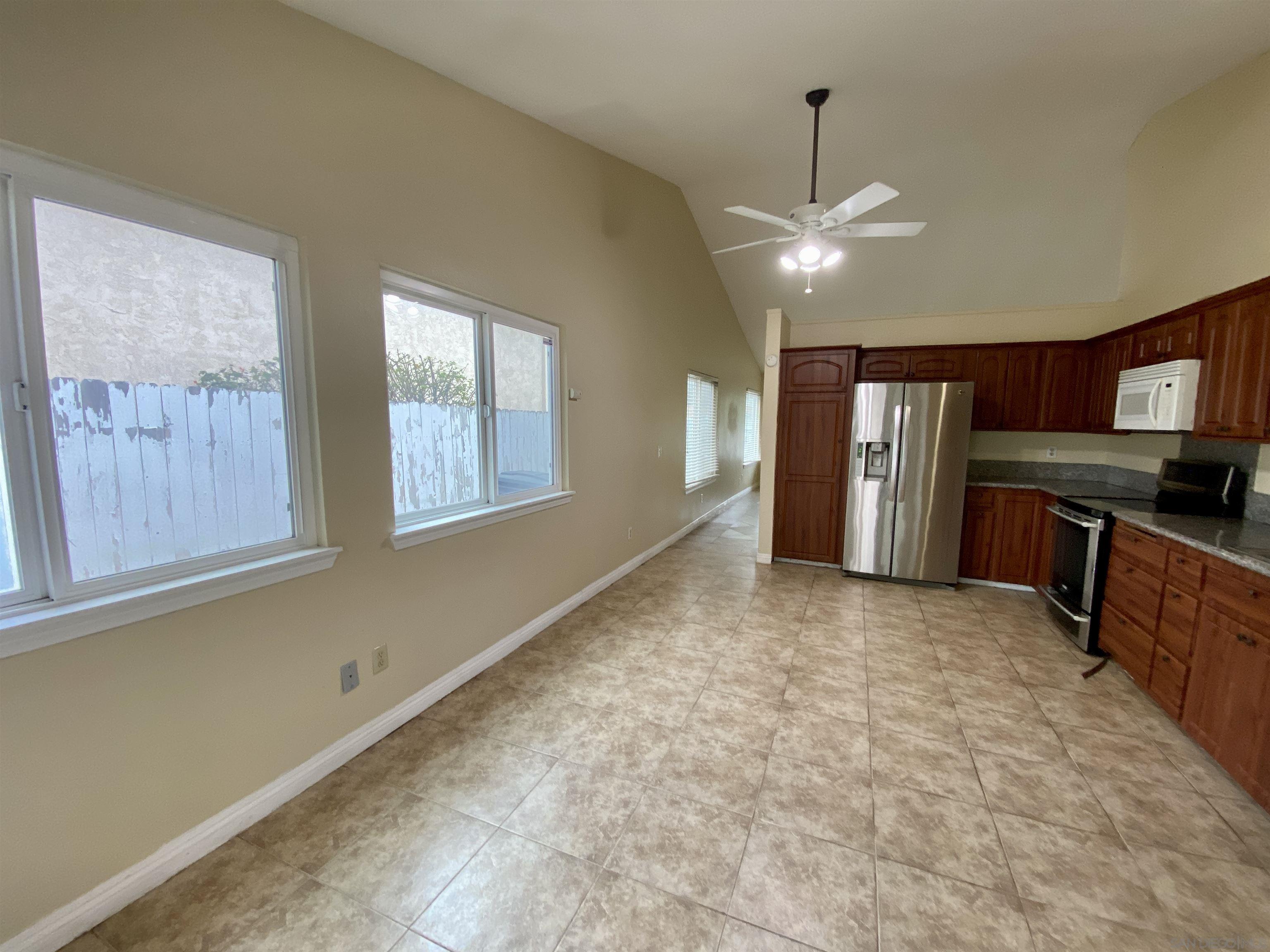 Detail Gallery Image 3 of 23 For 17908  Valladares Dr, San Diego,  CA 92127 - 3 Beds | 2 Baths