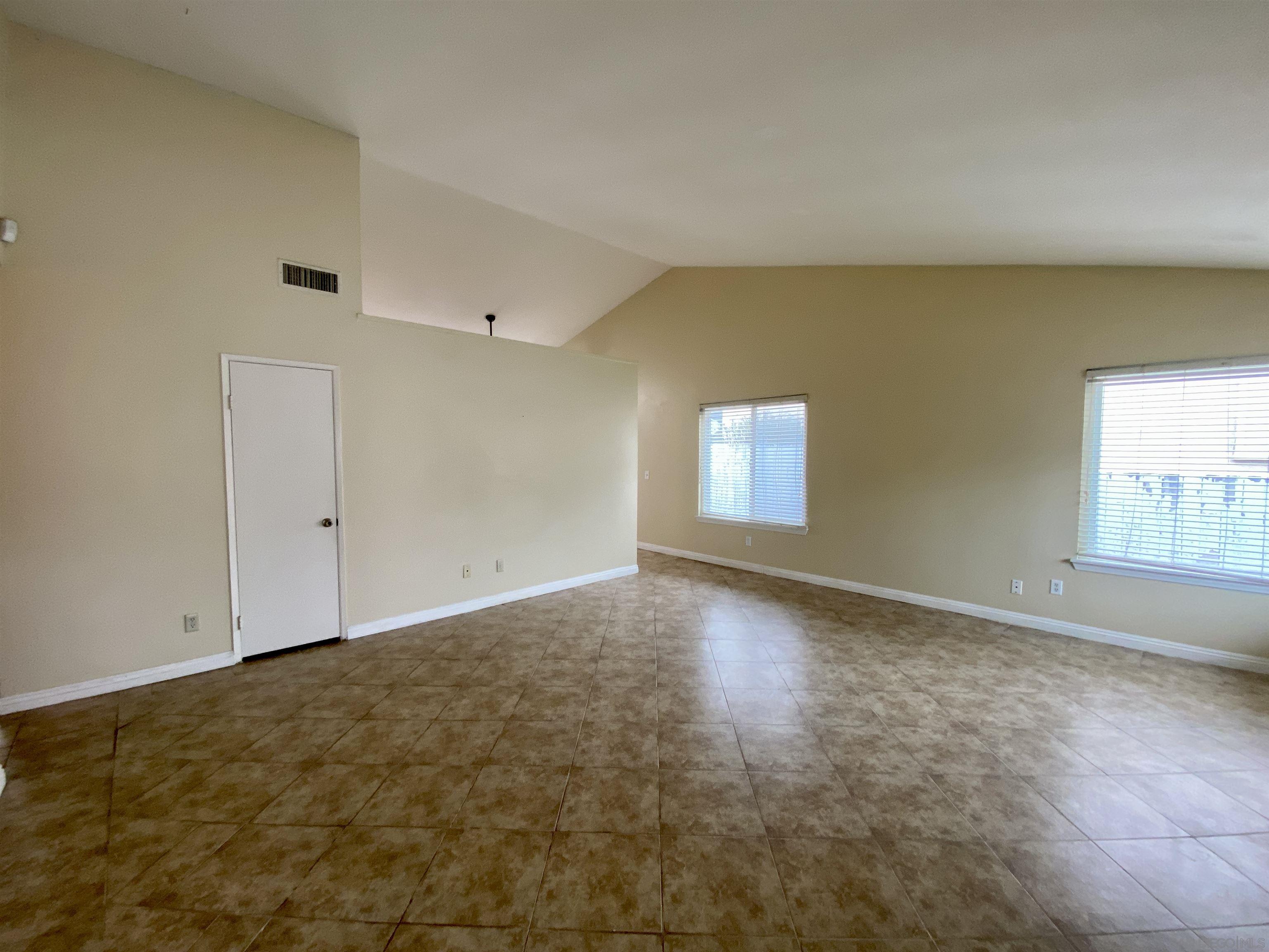 Detail Gallery Image 9 of 23 For 17908  Valladares Dr, San Diego,  CA 92127 - 3 Beds | 2 Baths