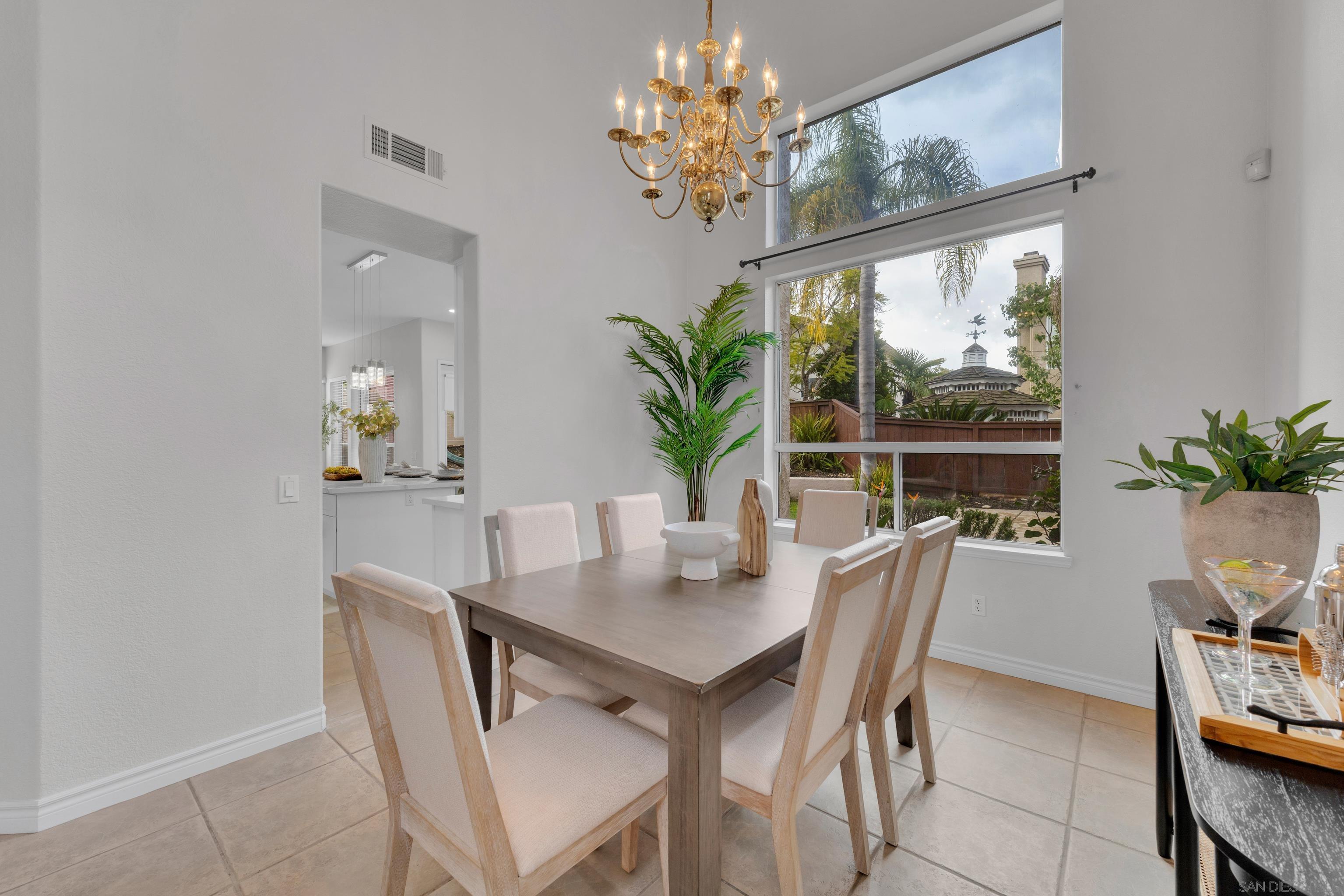 Detail Gallery Image 15 of 70 For 11674  Scripps Creek Dr, San Diego,  CA 92131 - 5 Beds | 3 Baths