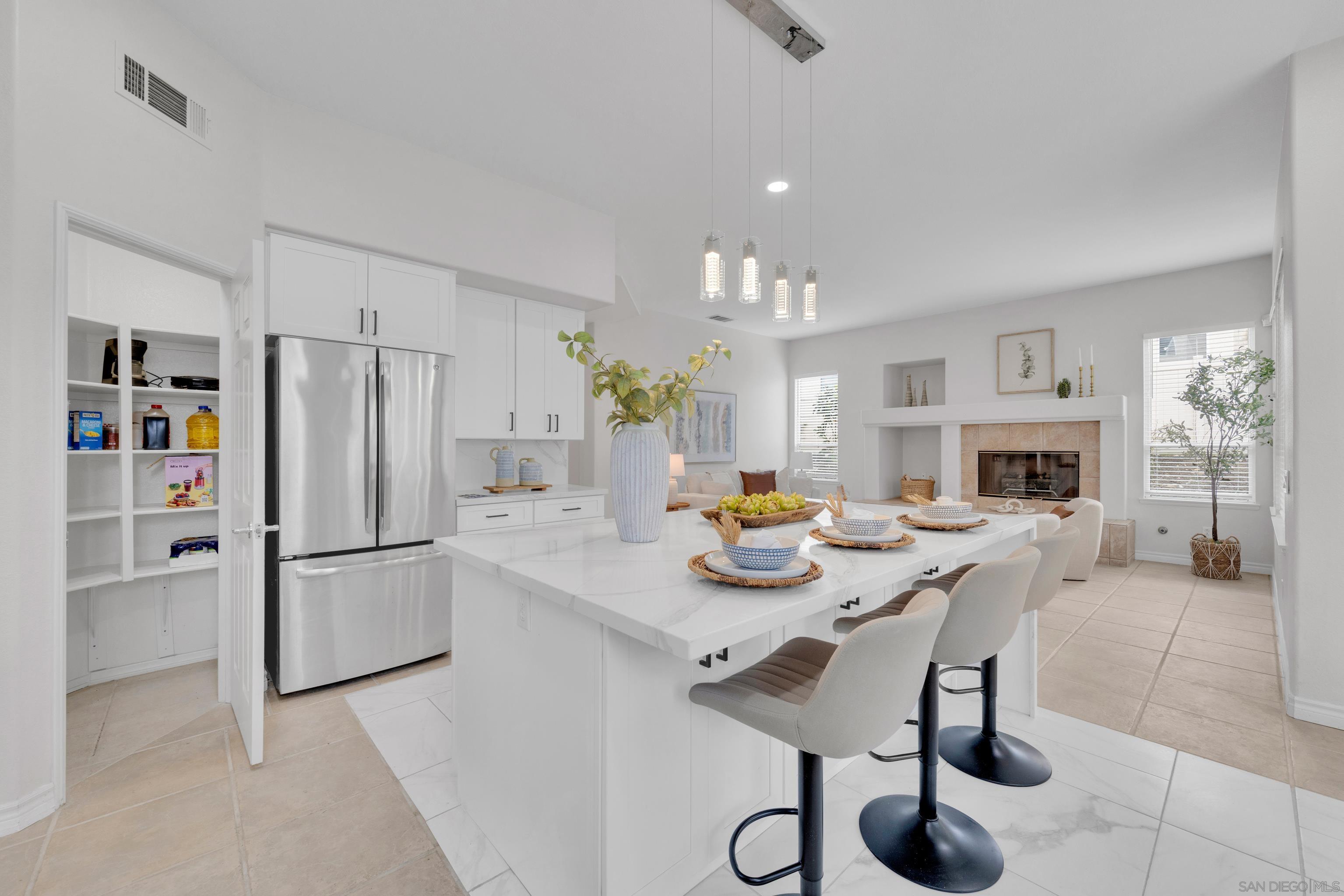 Detail Gallery Image 16 of 70 For 11674  Scripps Creek Dr, San Diego,  CA 92131 - 5 Beds | 3 Baths