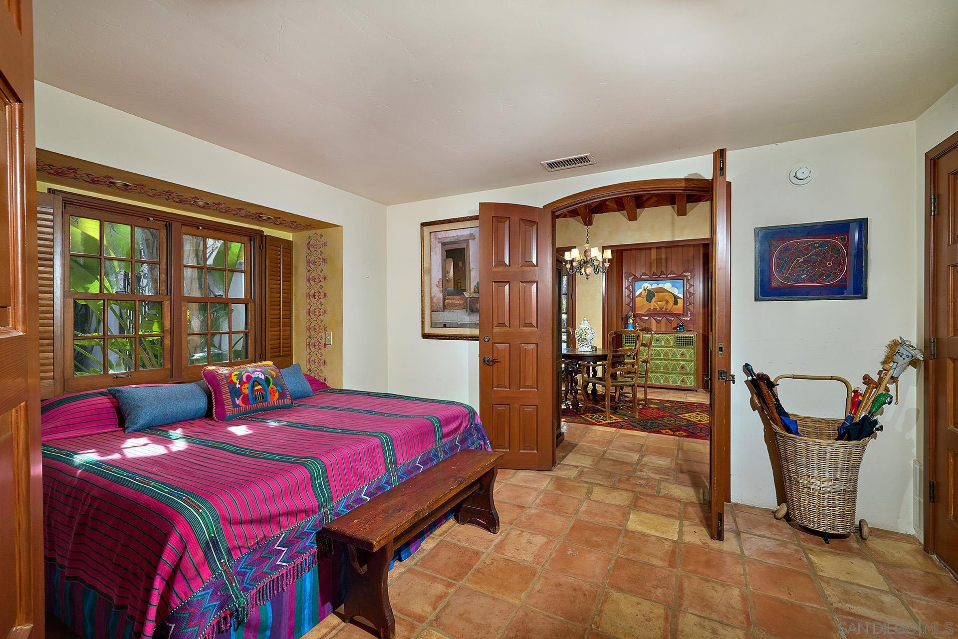 Detail Gallery Image 27 of 47 For 6525  Lago Lindo, Rancho Santa Fe,  CA 92067 - 6 Beds | 8/1 Baths