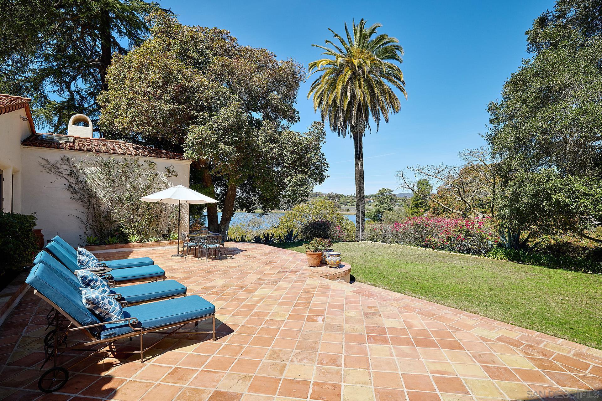 Detail Gallery Image 33 of 46 For 6525  Lago Lindo, Rancho Santa Fe,  CA 92067 - 6 Beds | 8/1 Baths