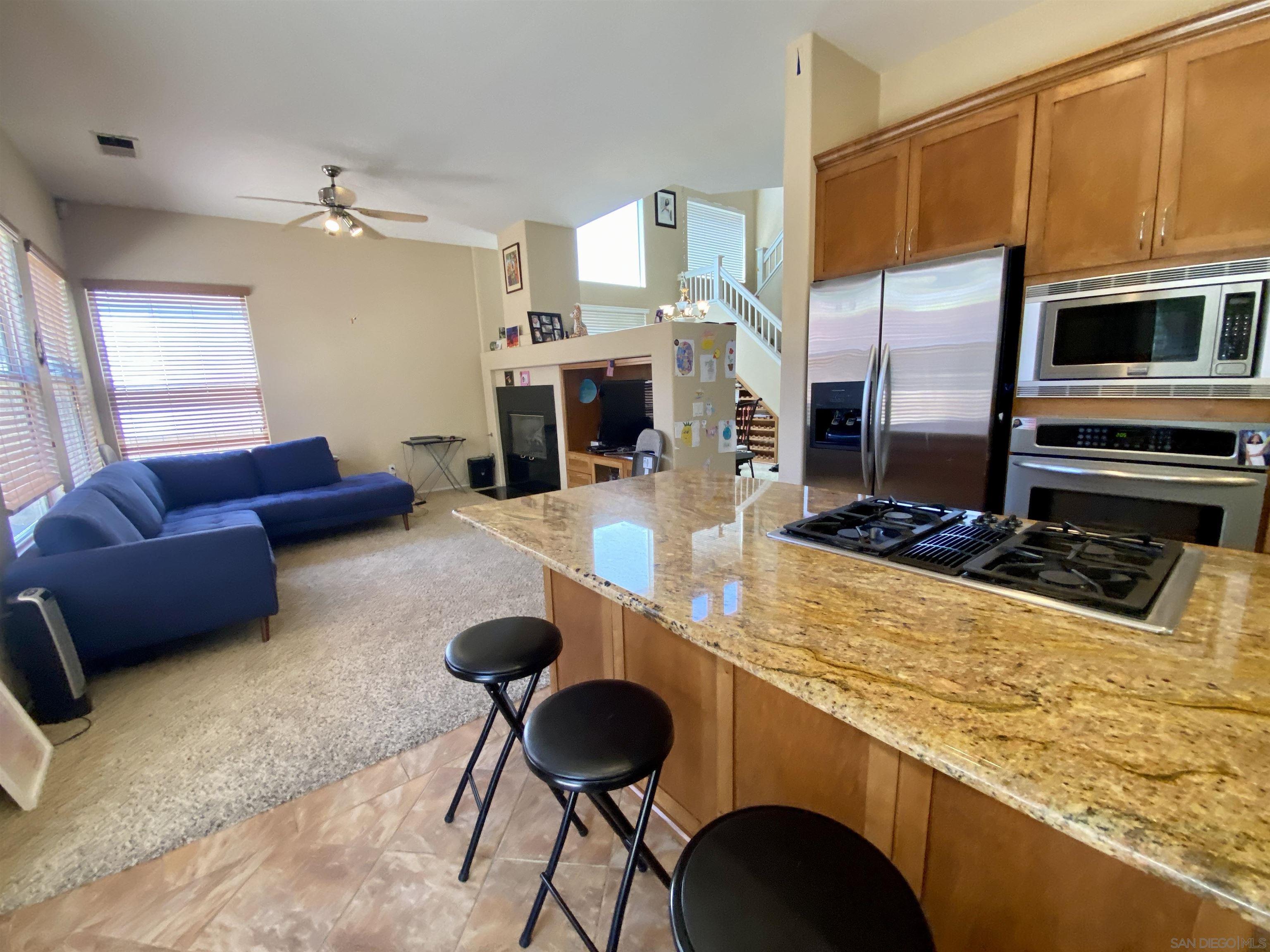 Detail Gallery Image 6 of 32 For 12061  Daymark Ct, San Diego,  CA 92131 - 4 Beds | 2/1 Baths