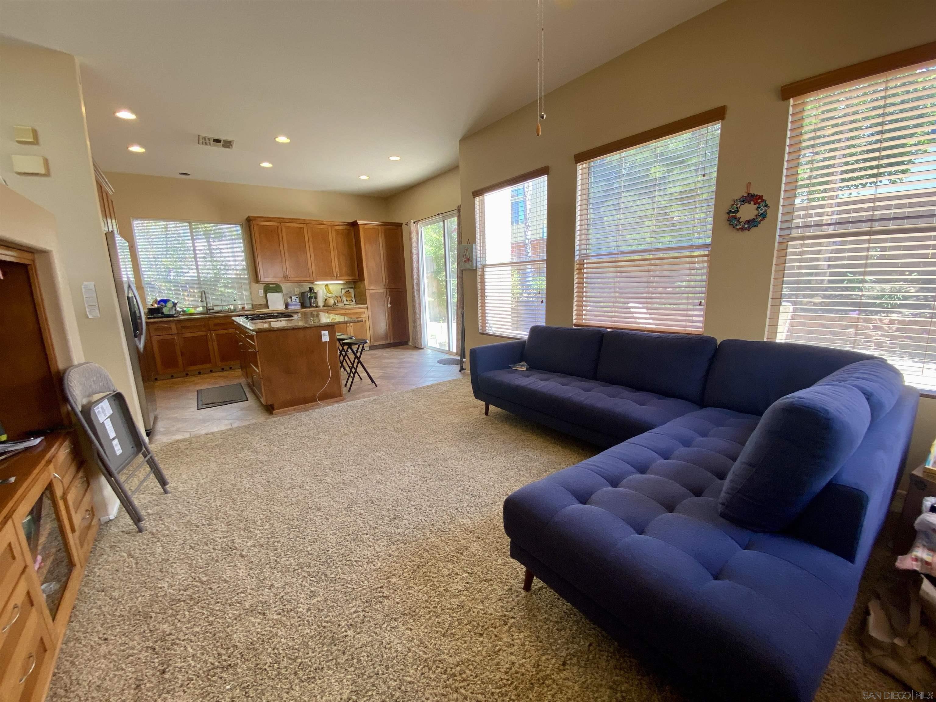 Detail Gallery Image 9 of 32 For 12061  Daymark Ct, San Diego,  CA 92131 - 4 Beds | 2/1 Baths