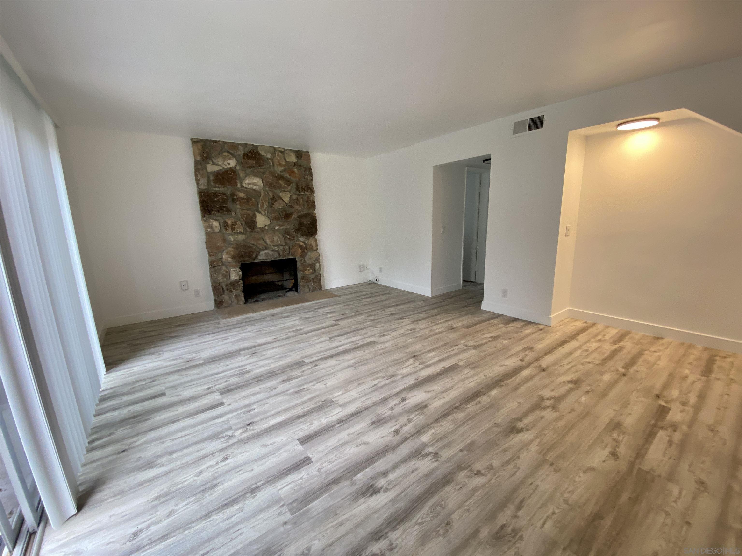 Detail Gallery Image 9 of 31 For 293  Chapalita Dr, Encinitas,  CA 92024 - 4 Beds | 2/1 Baths