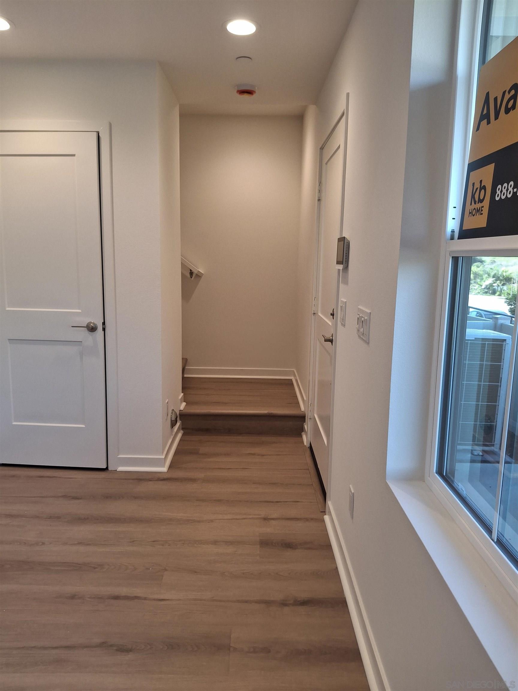 Detail Gallery Image 15 of 35 For 4672  Catmint, Carlsbad,  CA 92008 - 4 Beds | 2/2 Baths