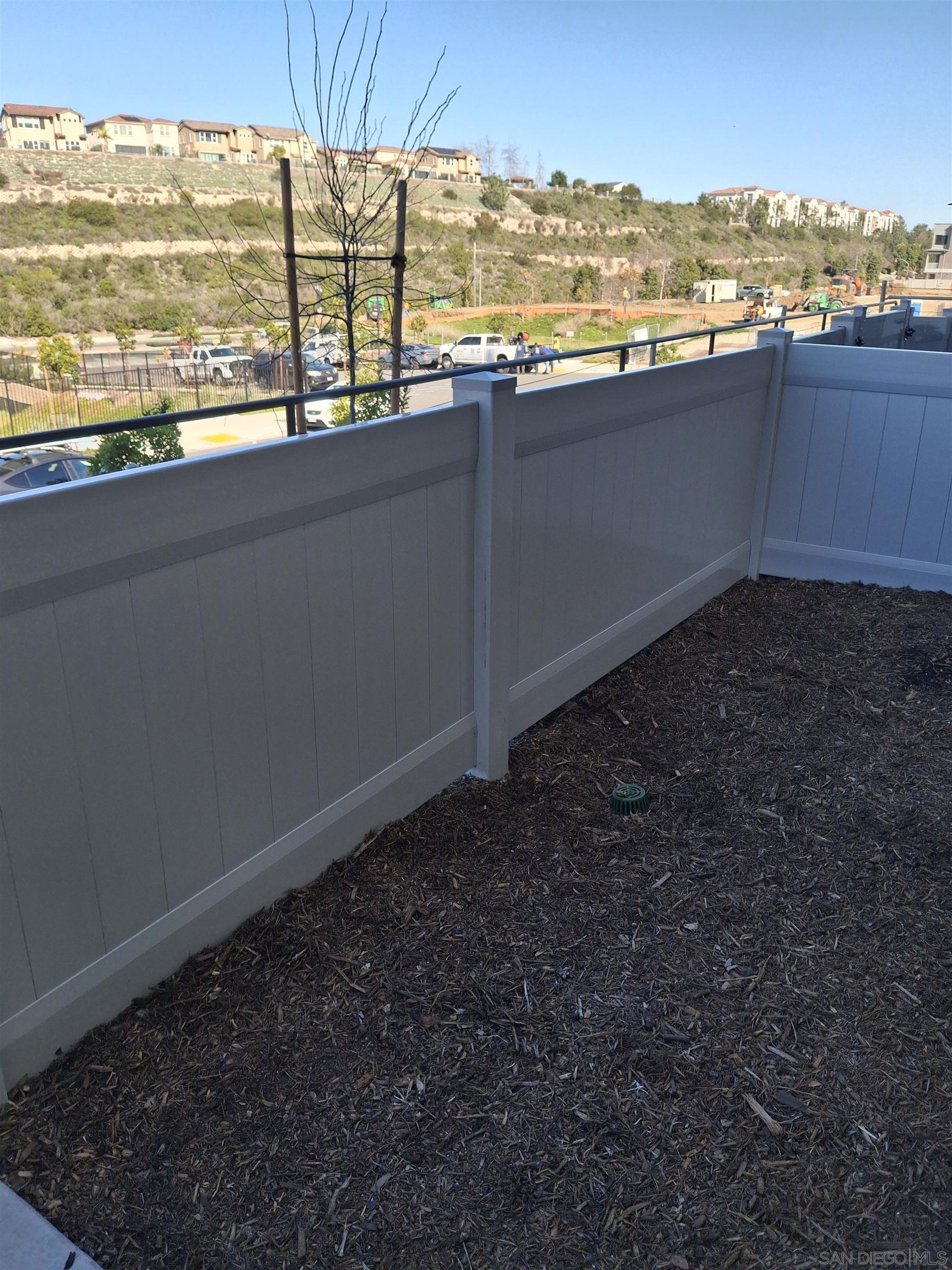 Detail Gallery Image 33 of 35 For 4672  Catmint, Carlsbad,  CA 92008 - 4 Beds | 2/2 Baths