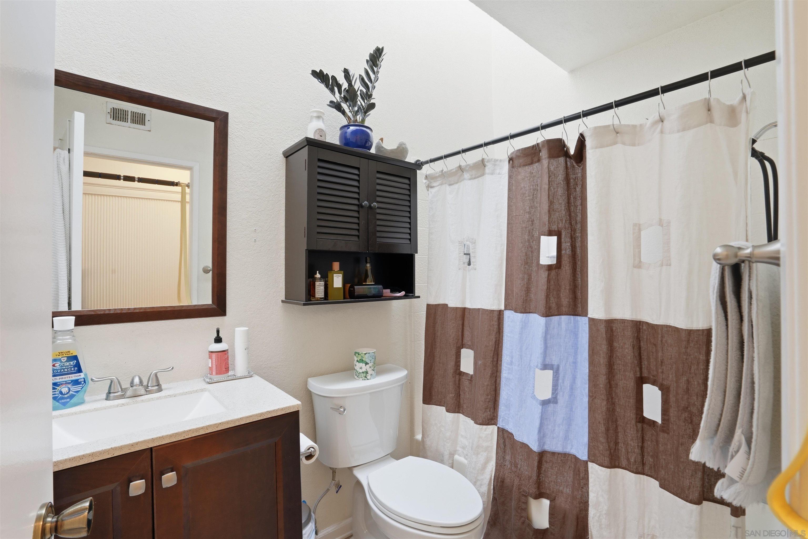 Detail Gallery Image 20 of 37 For 857  Violet Ct, Carlsbad,  CA 92011 - 2 Beds | 1/1 Baths