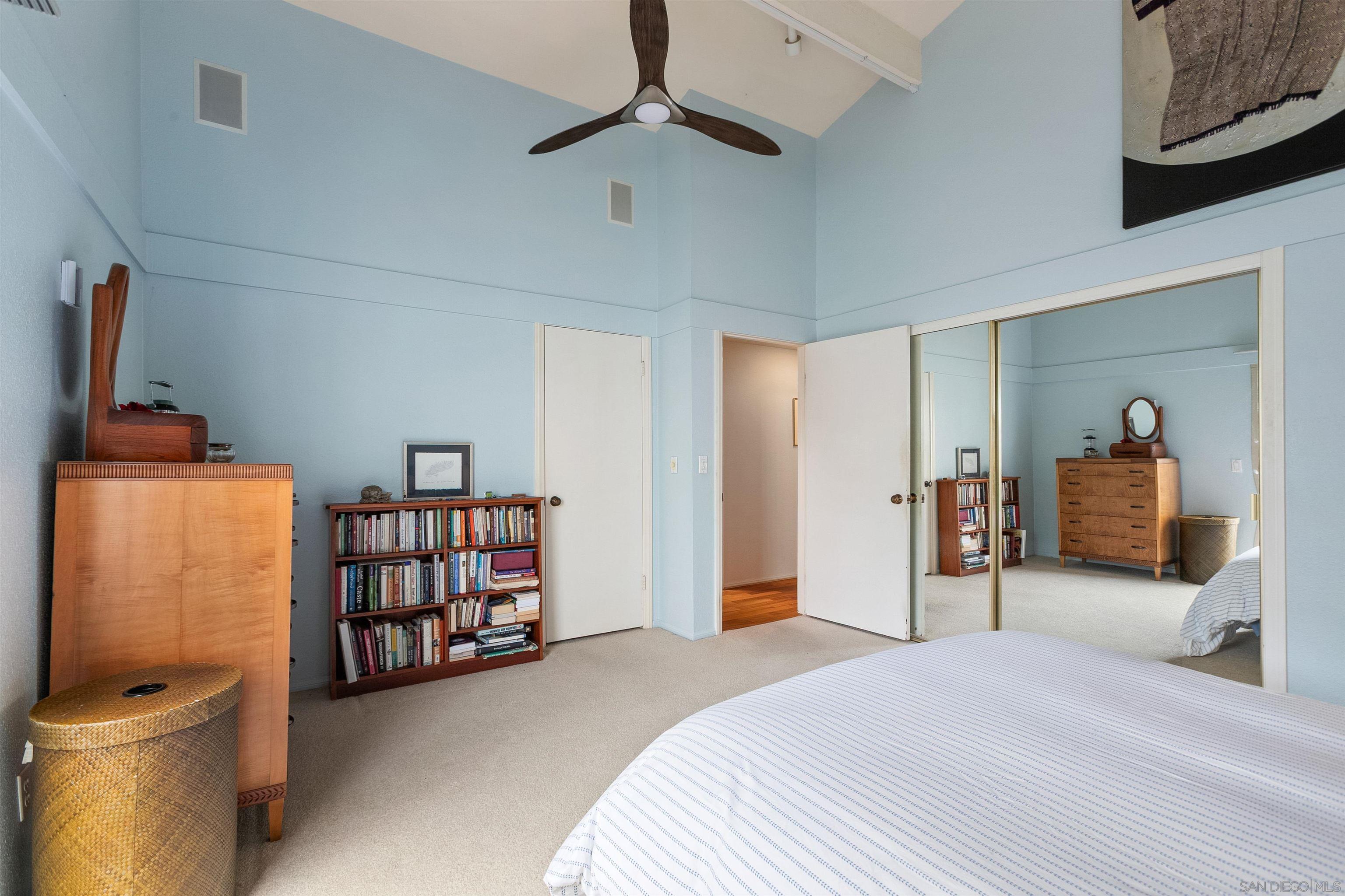 Detail Gallery Image 19 of 37 For 8770  Caminito Sueno, La Jolla,  CA 92037 - 3 Beds | 2 Baths