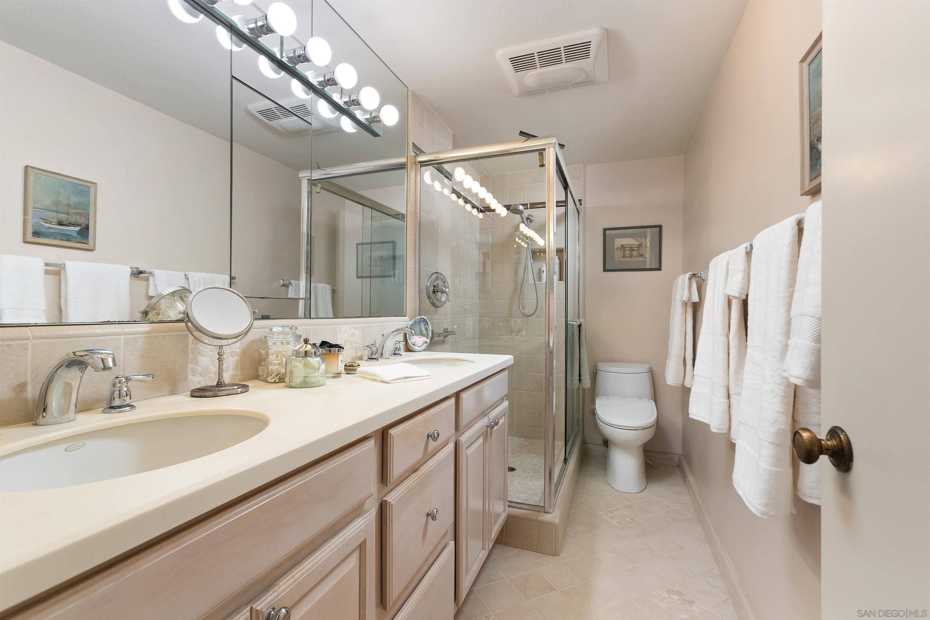 Detail Gallery Image 20 of 37 For 8770  Caminito Sueno, La Jolla,  CA 92037 - 3 Beds | 2 Baths