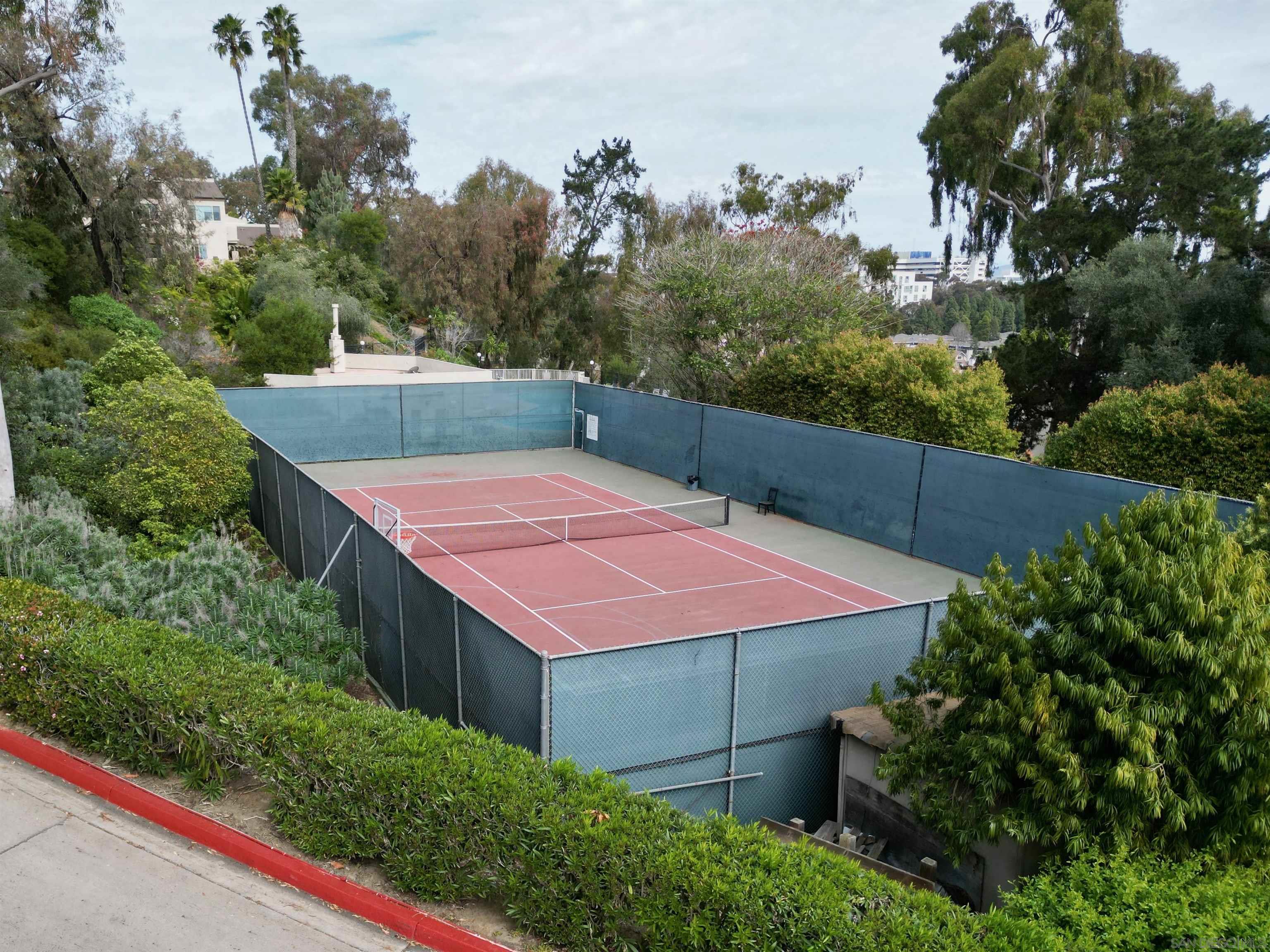 Detail Gallery Image 34 of 37 For 8770  Caminito Sueno, La Jolla,  CA 92037 - 3 Beds | 2 Baths