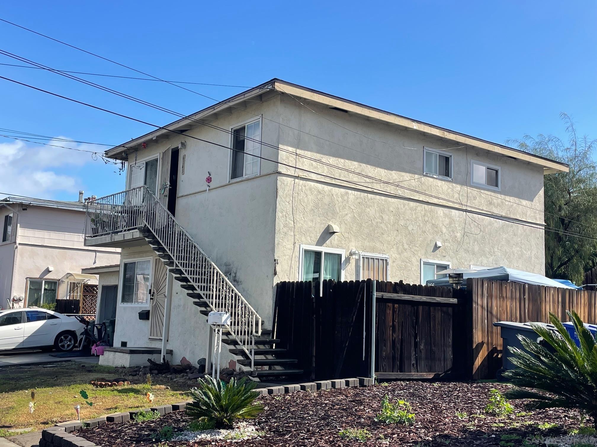 Detail Gallery Image 2 of 10 For 6141-43  Horton Dr, La Mesa,  CA 91942 - – Beds | – Baths