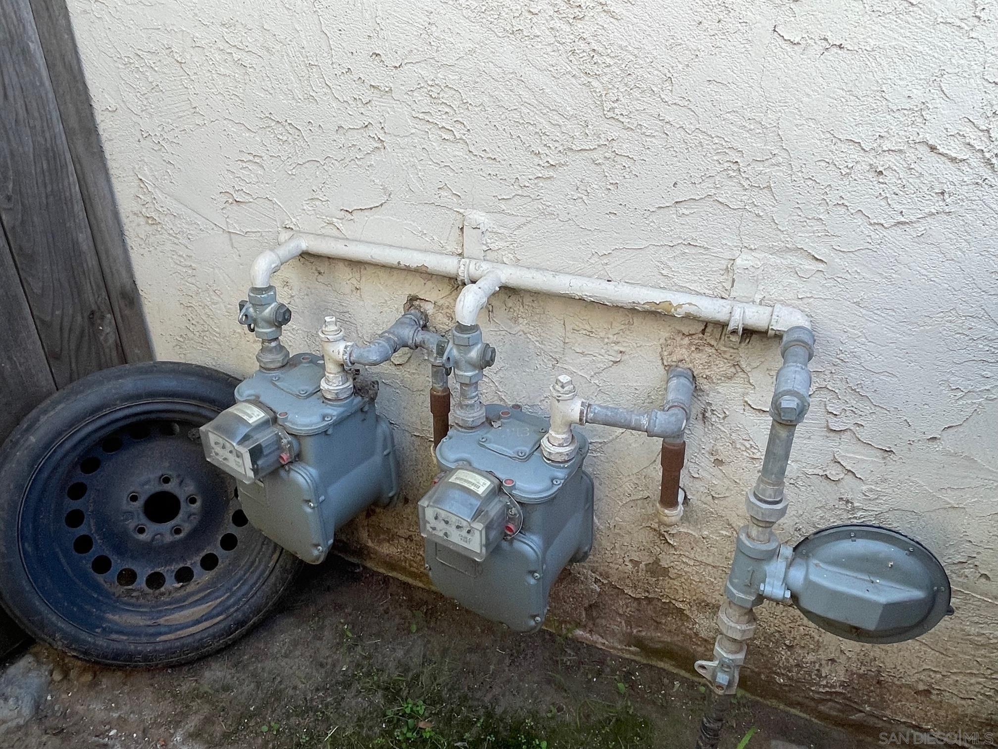 Detail Gallery Image 7 of 10 For 6141-43  Horton Dr, La Mesa,  CA 91942 - – Beds | – Baths