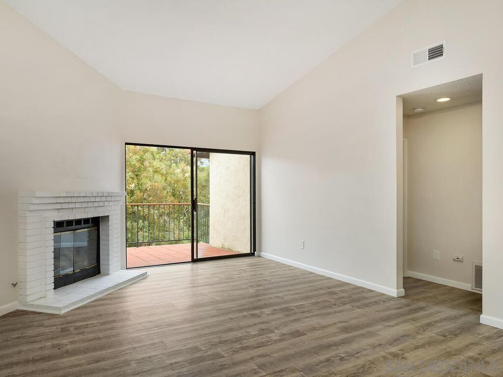 Detail Gallery Image 13 of 30 For 2822  Winthrop Ave, Carlsbad,  CA 92010 - 2 Beds | 2 Baths