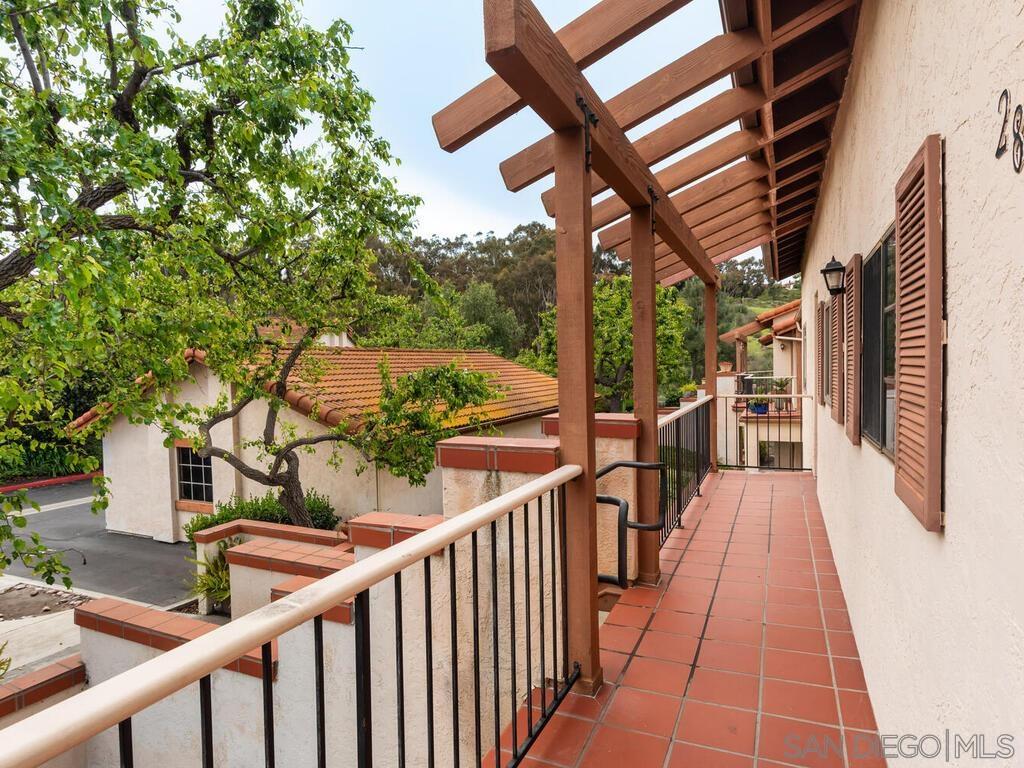 Detail Gallery Image 4 of 30 For 2822  Winthrop Ave, Carlsbad,  CA 92010 - 2 Beds | 2 Baths